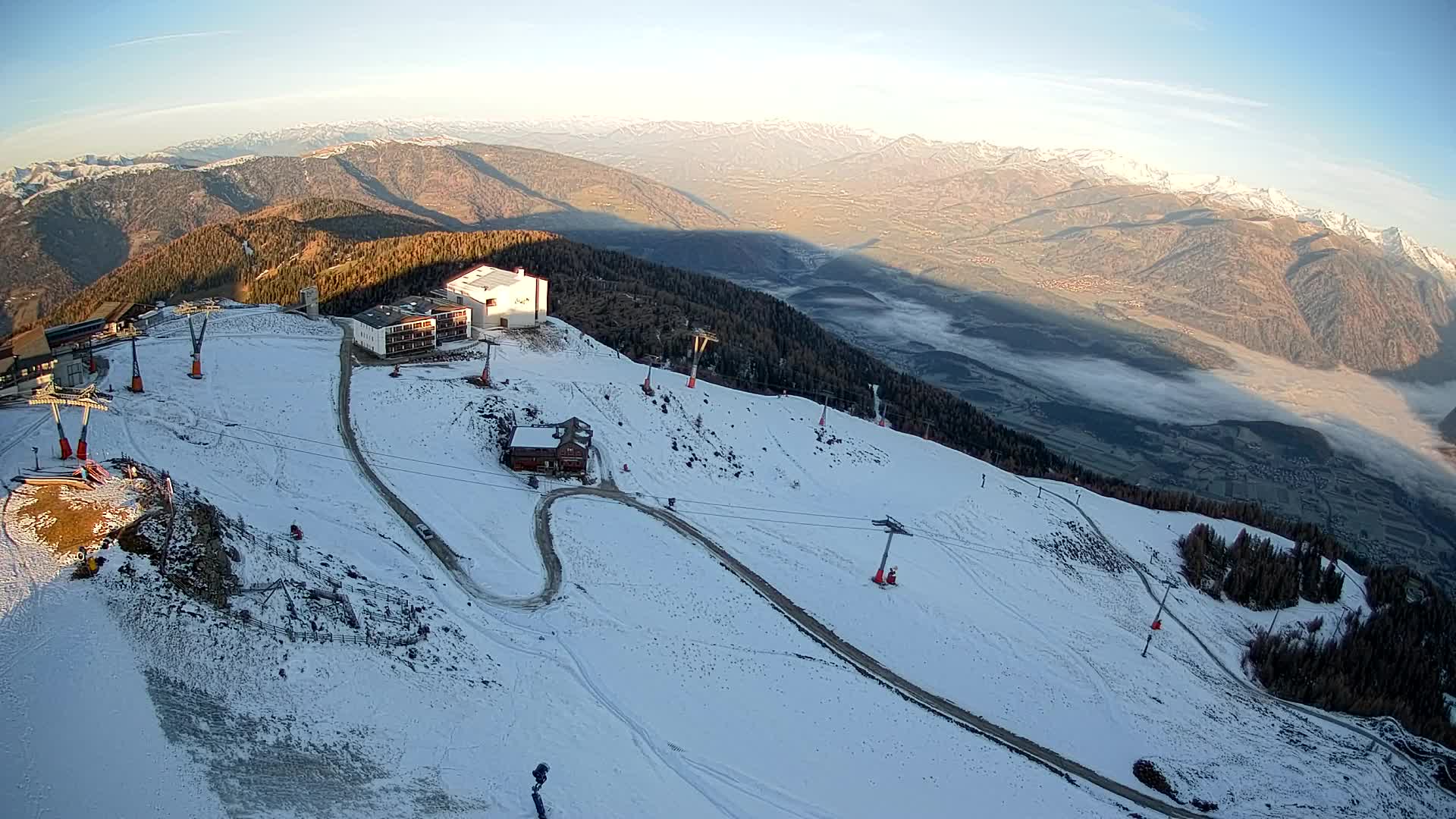 Skigebiet Kronplatz Gipfel | Blick auf Bruneck