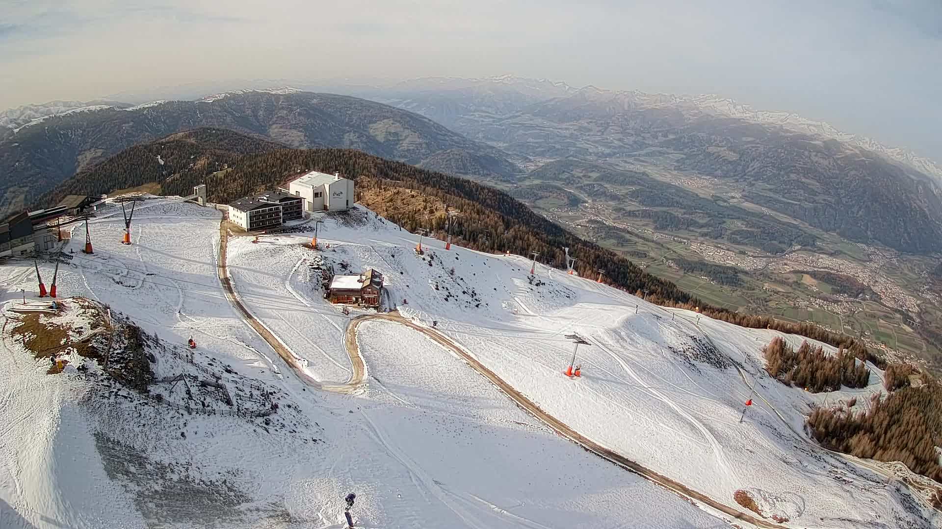 Skigebiet Kronplatz Gipfel | Blick auf Bruneck