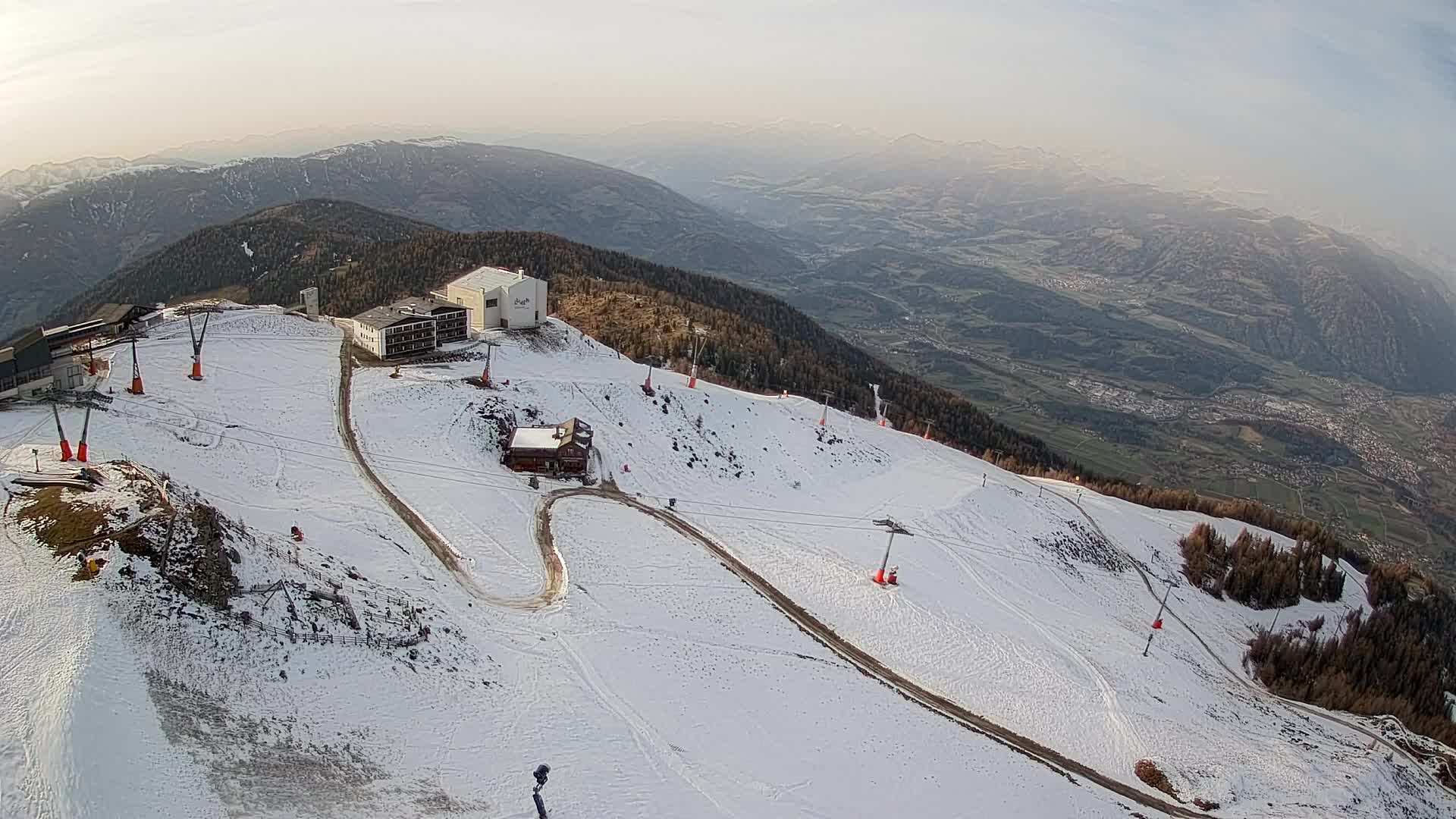 Smučišče Kronplatz – vrh | pogled na Bruneck