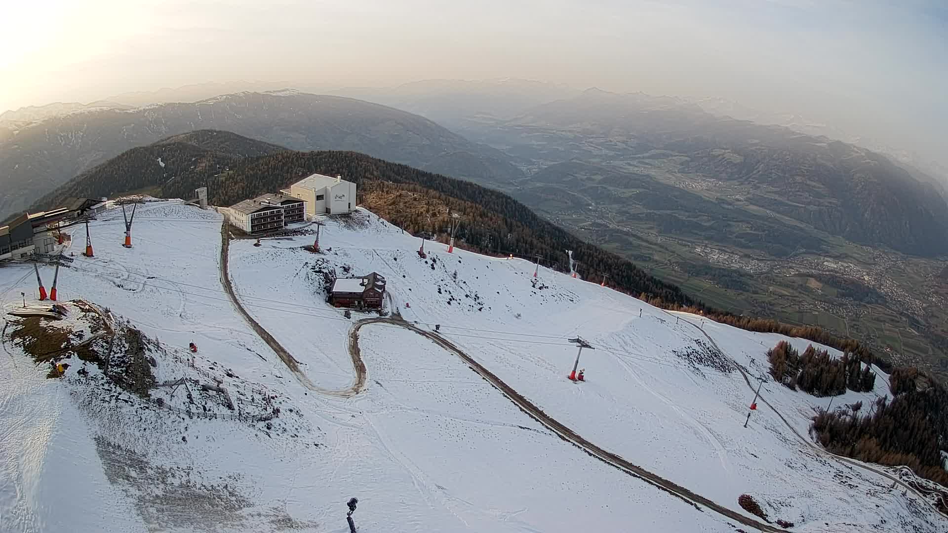 Station de ski Kronplatz sommet | vue sur Brunico