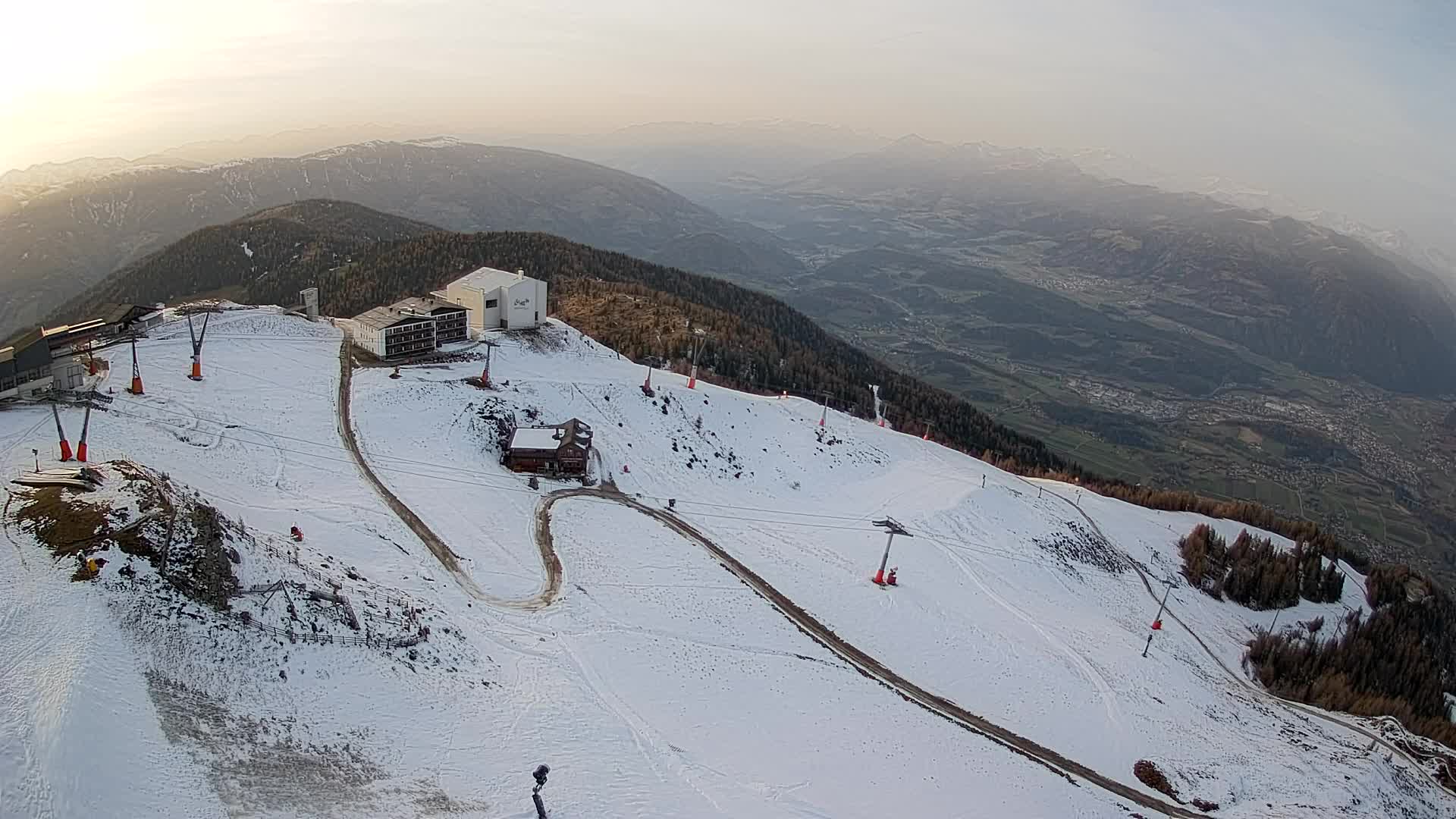 Skigebiet Kronplatz Gipfel | Blick auf Bruneck