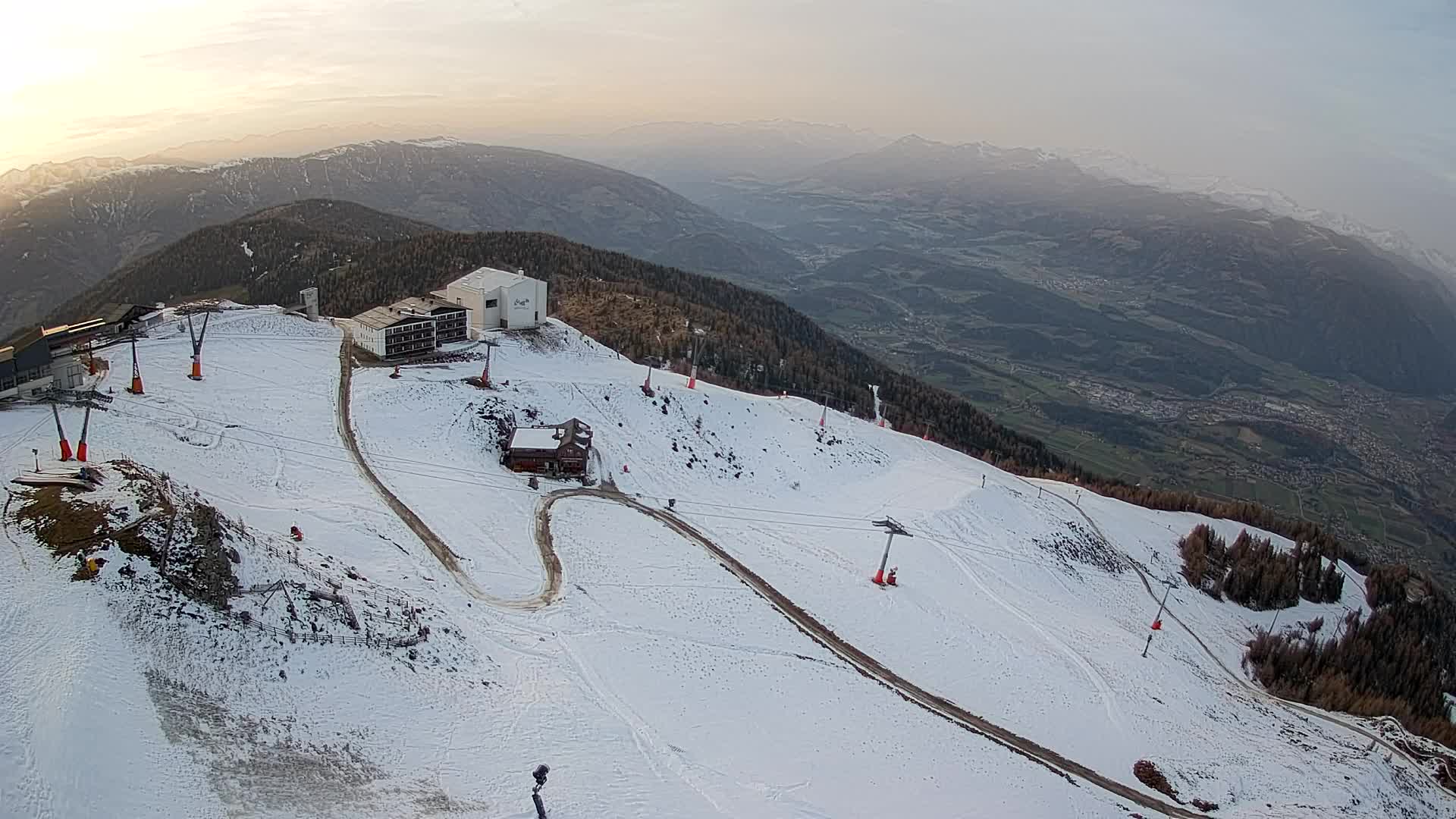 Station de ski Kronplatz sommet | vue sur Brunico