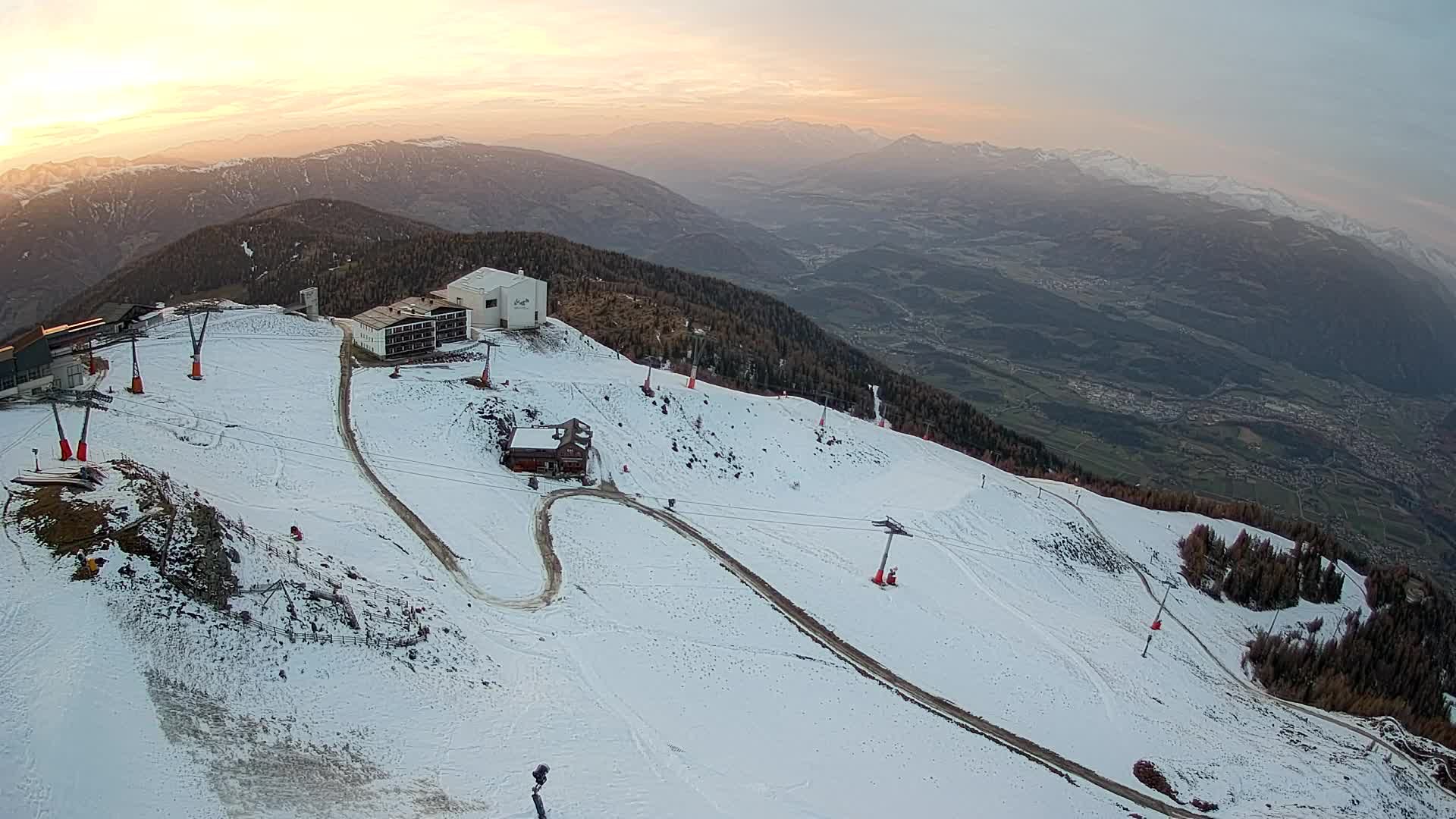 Station de ski Kronplatz sommet | vue sur Brunico