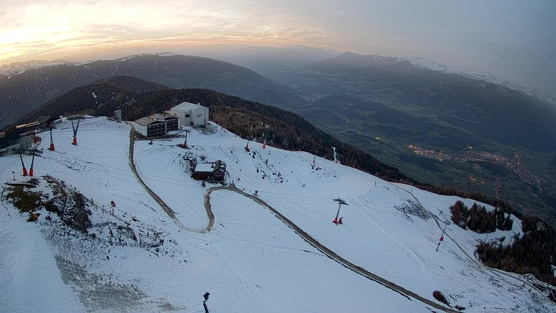 Skigebiet Kronplatz Gipfel | Blick auf Bruneck