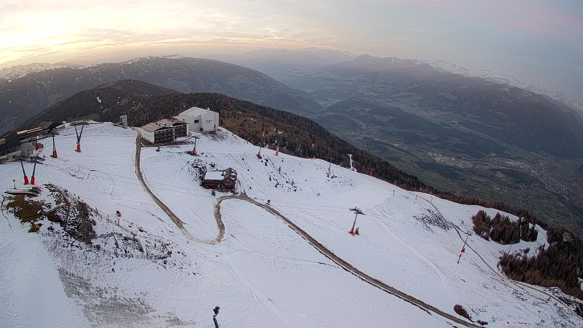 Stazione sciistica di Plan de Corones | vista su Brunico