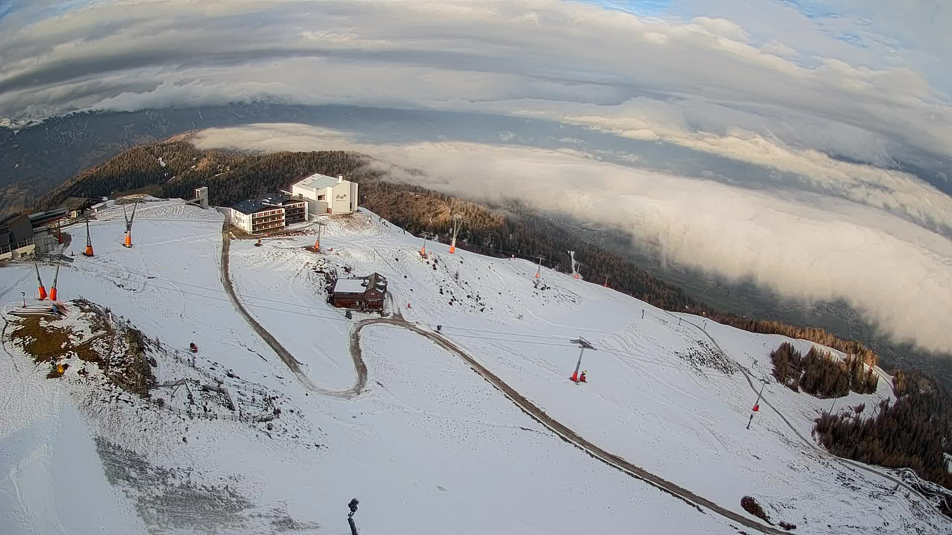 Skigebiet Kronplatz Gipfel | Blick auf Bruneck
