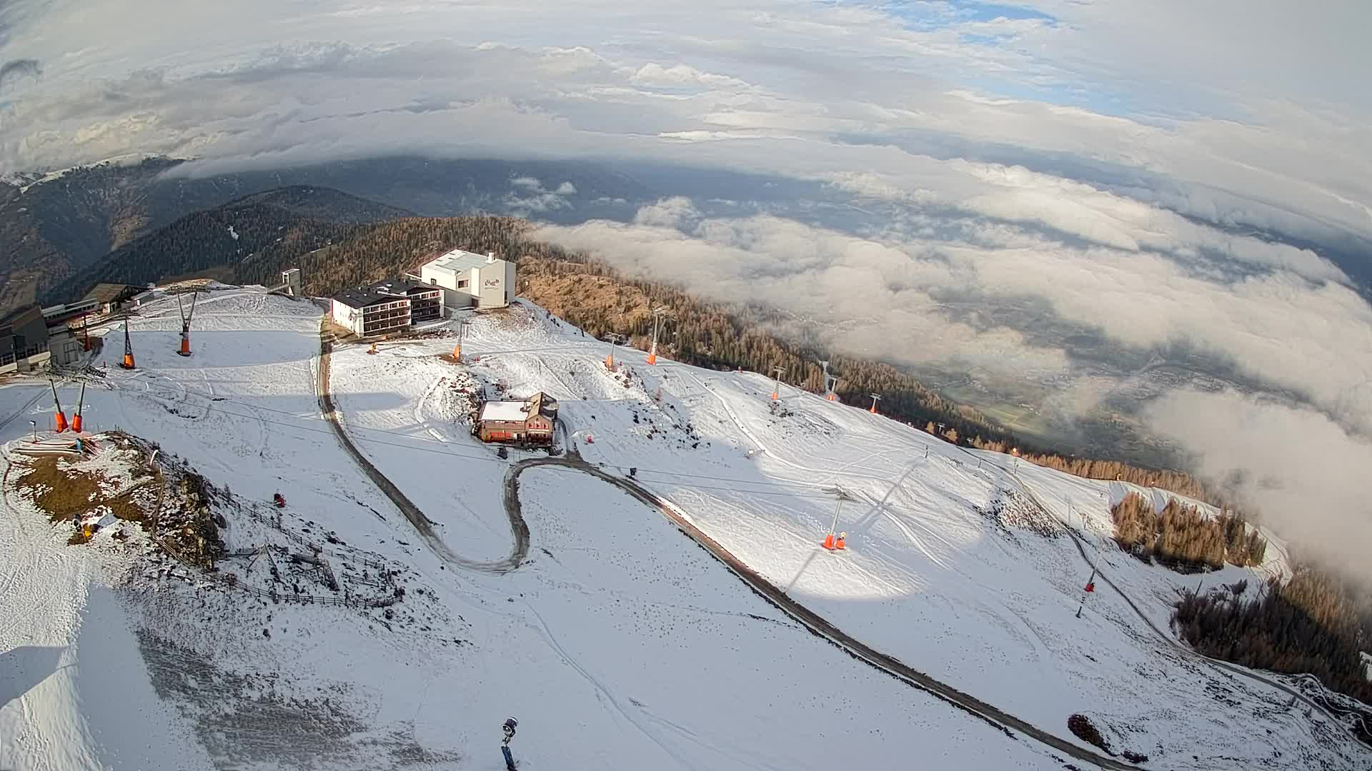 Skigebiet Kronplatz Gipfel | Blick auf Bruneck