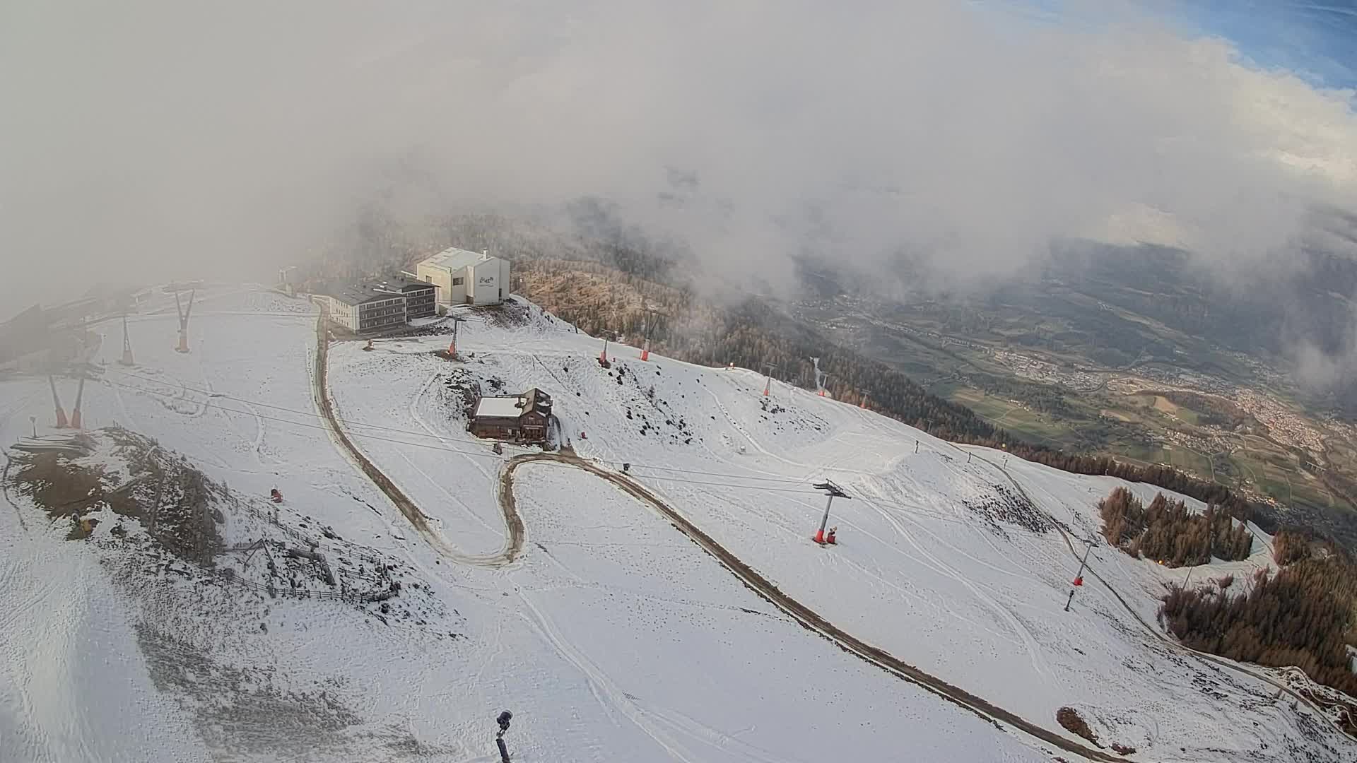 Stazione sciistica di Plan de Corones | vista su Brunico