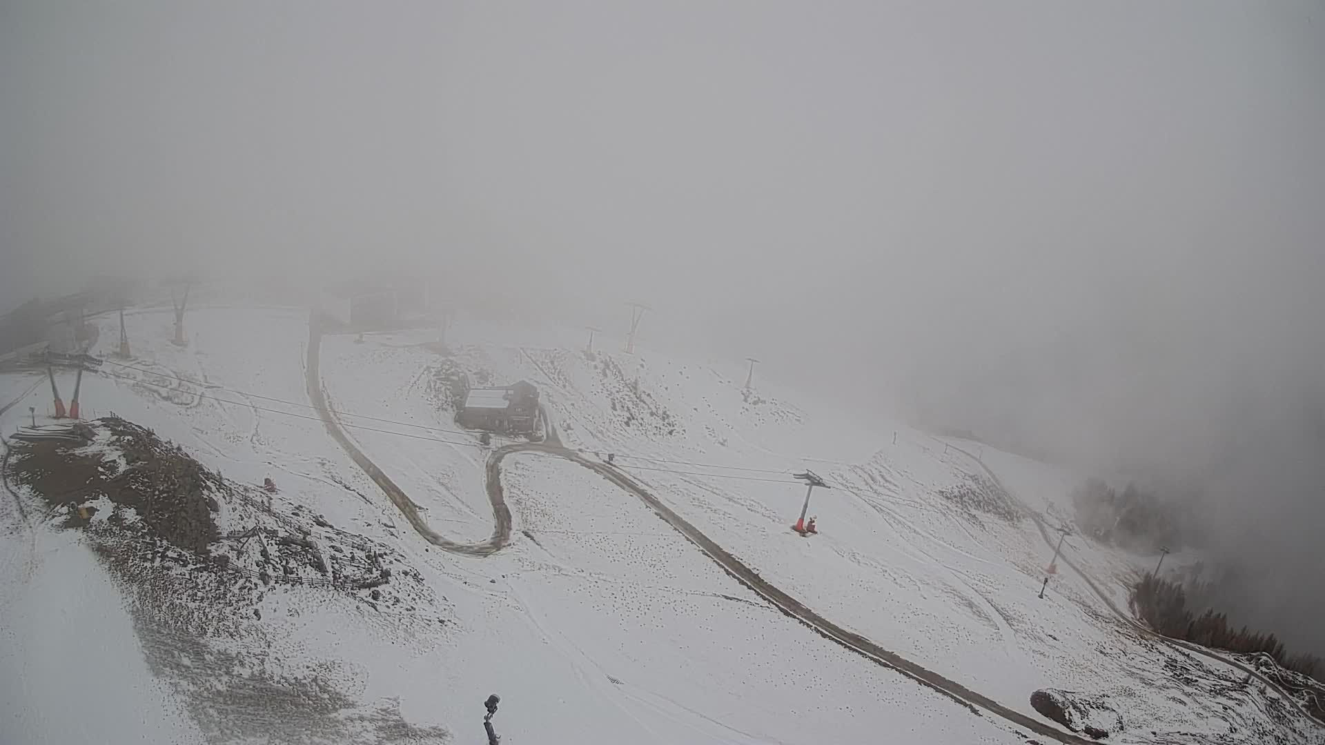 Cima estación de esquí Kronplatz | vista hacia Brunico