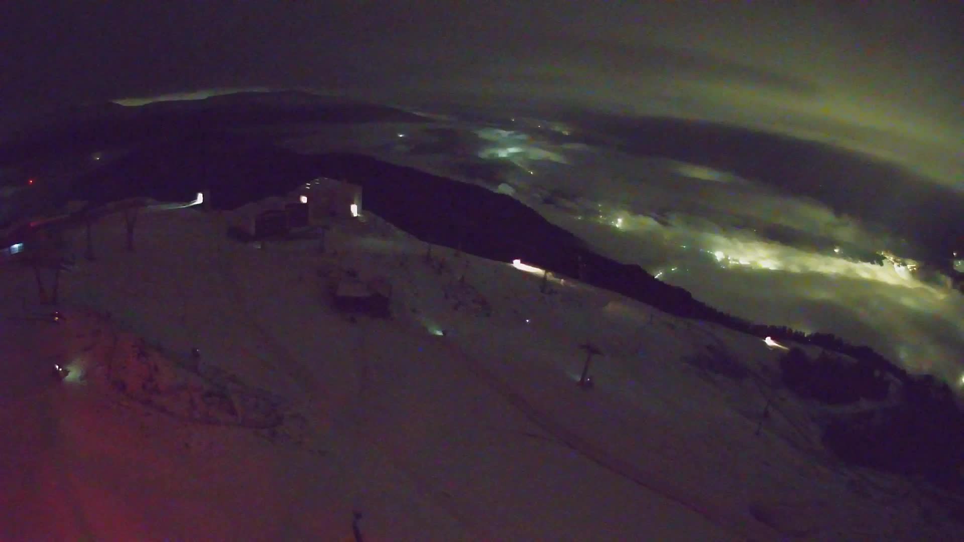 Kronplatz peak Ski resort | view to Bruneck