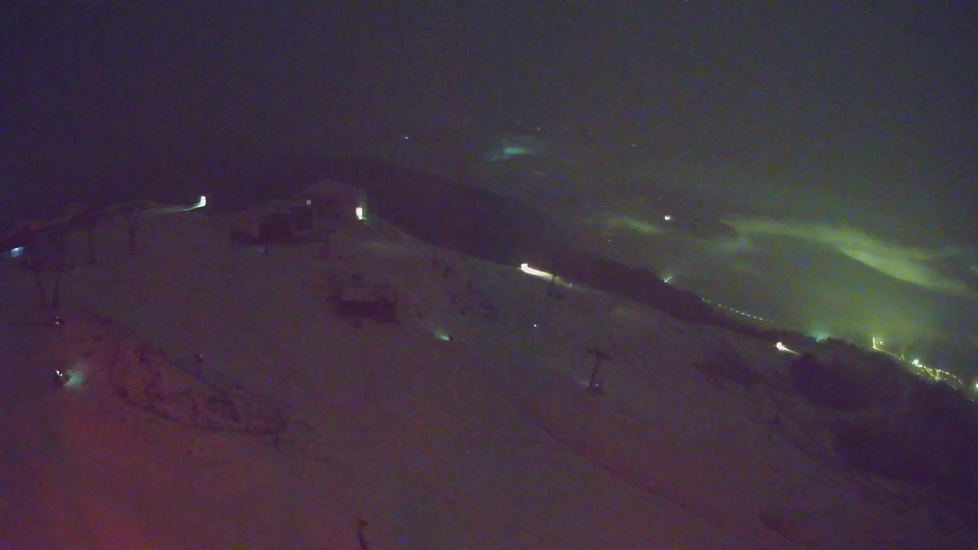 Cima estación de esquí Kronplatz | vista hacia Brunico