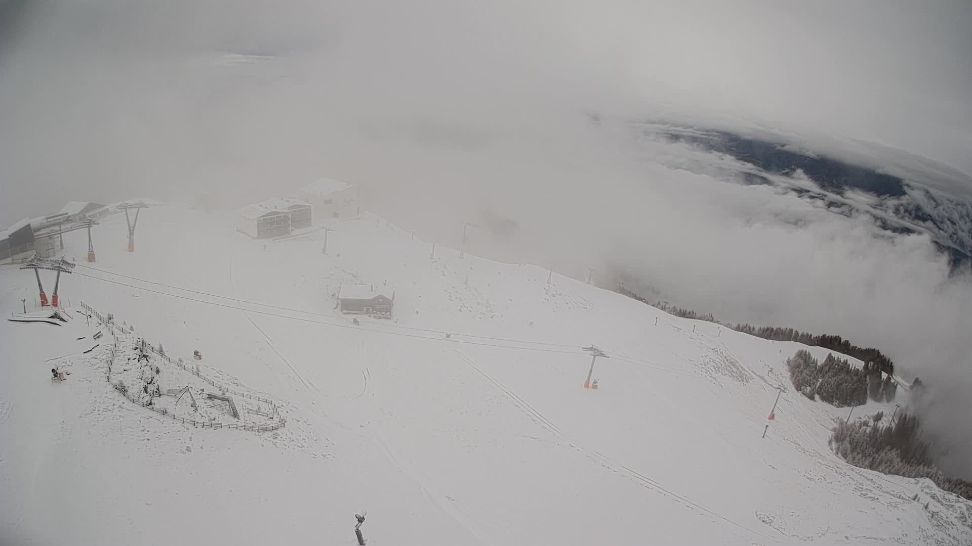 Cima estación de esquí Kronplatz | vista hacia Brunico