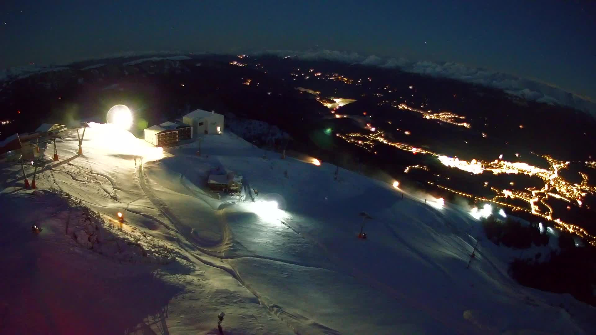 Kronplatz peak Ski resort | view to Bruneck
