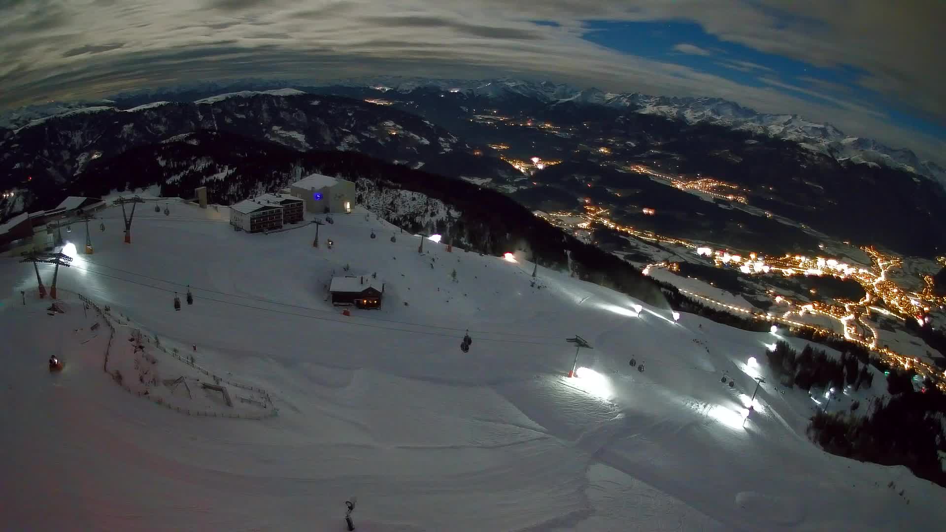Station de ski Kronplatz sommet | vue sur Brunico