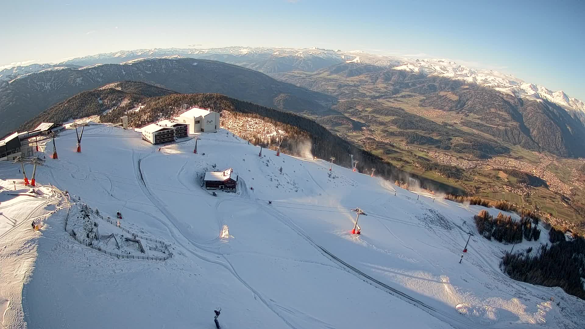 Stazione sciistica di Plan de Corones | vista su Brunico