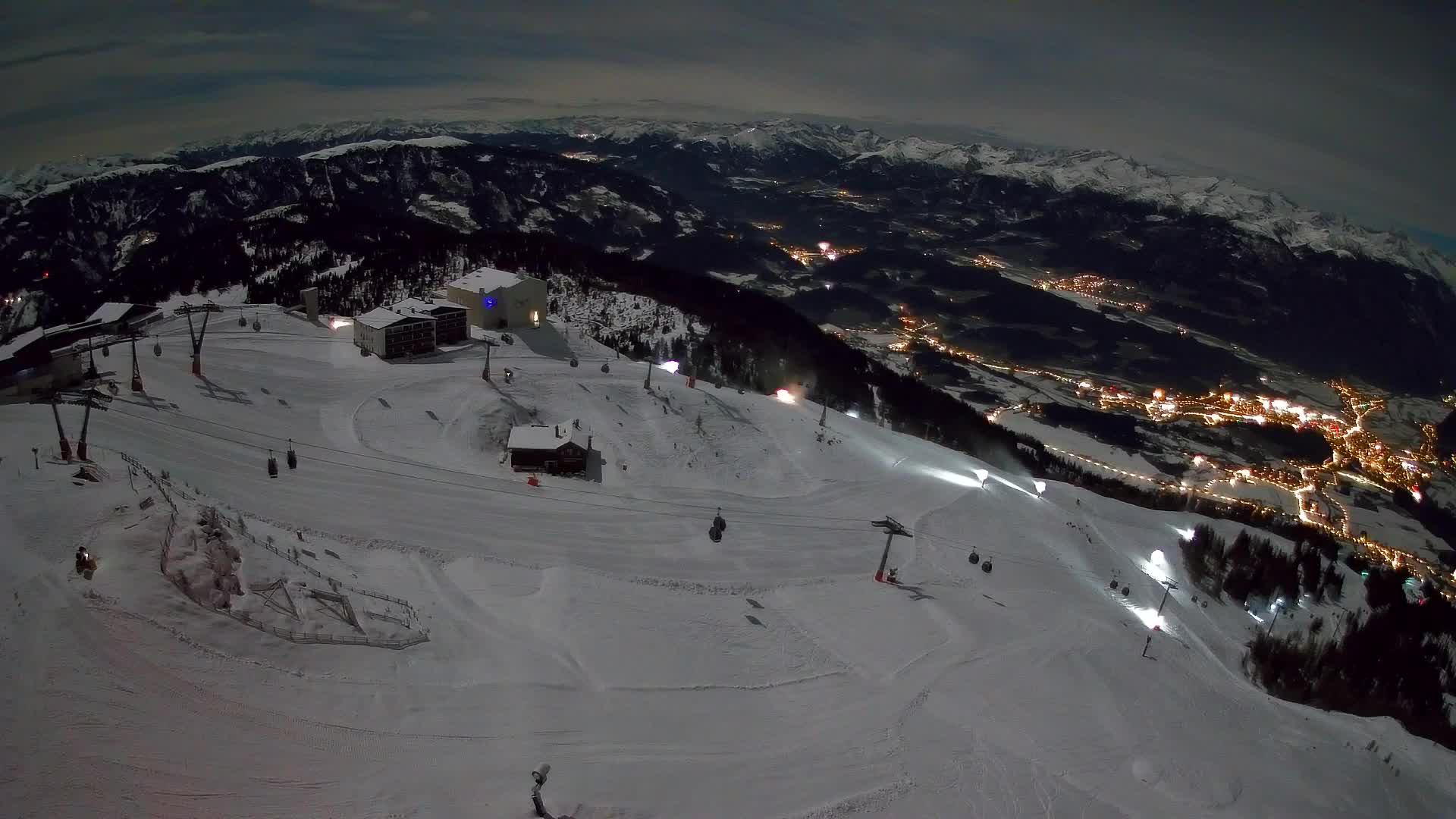 Kronplatz peak Ski resort | view to Bruneck