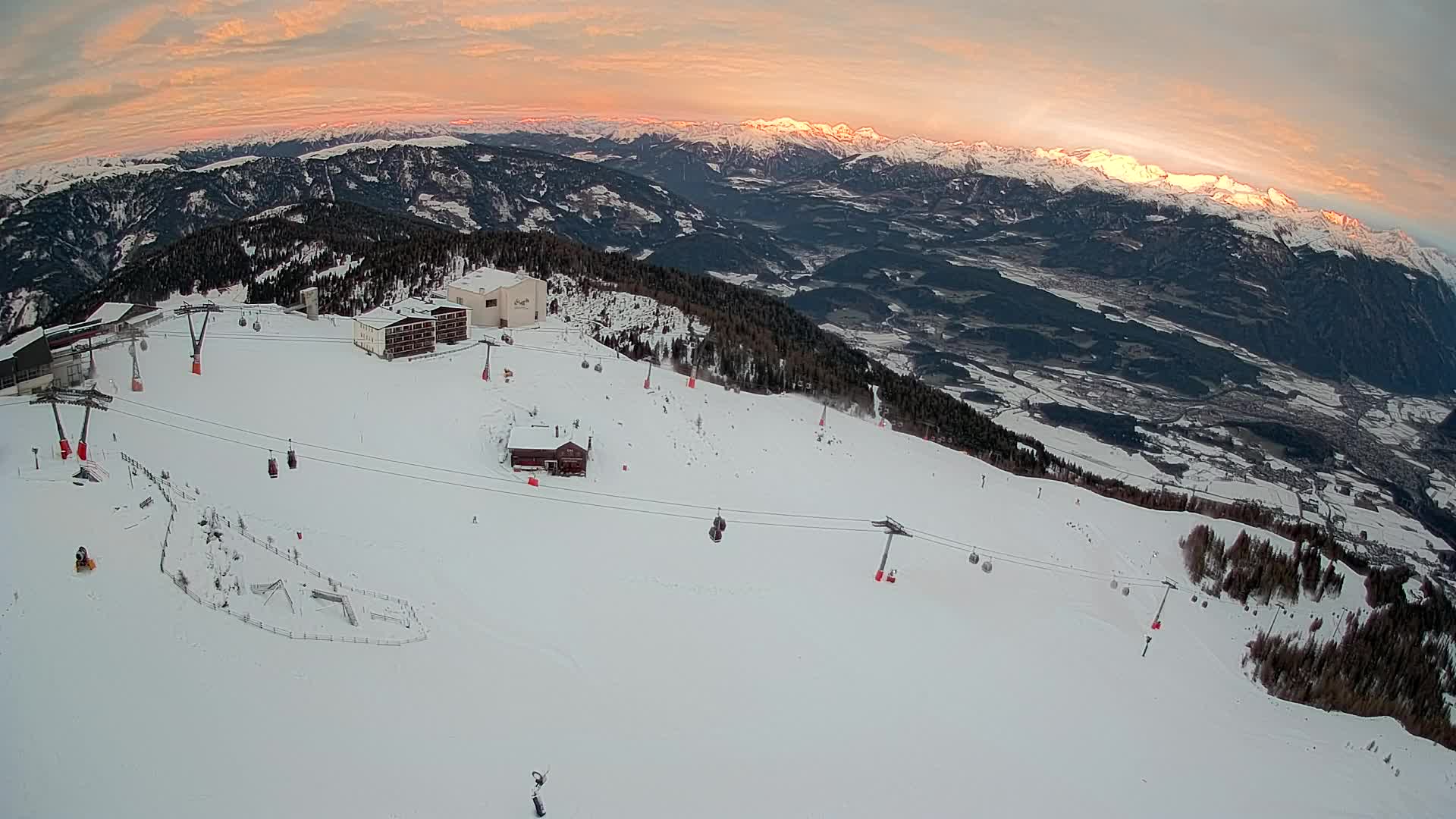 Skigebiet Kronplatz Gipfel | Blick auf Bruneck