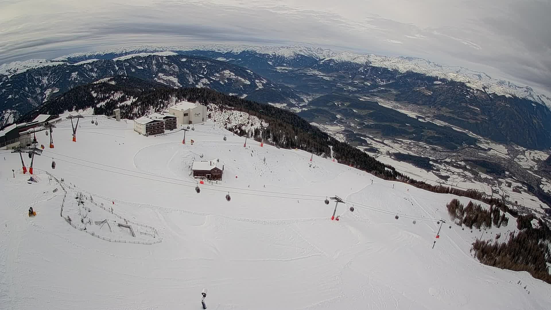 Skigebiet Kronplatz Gipfel | Blick auf Bruneck