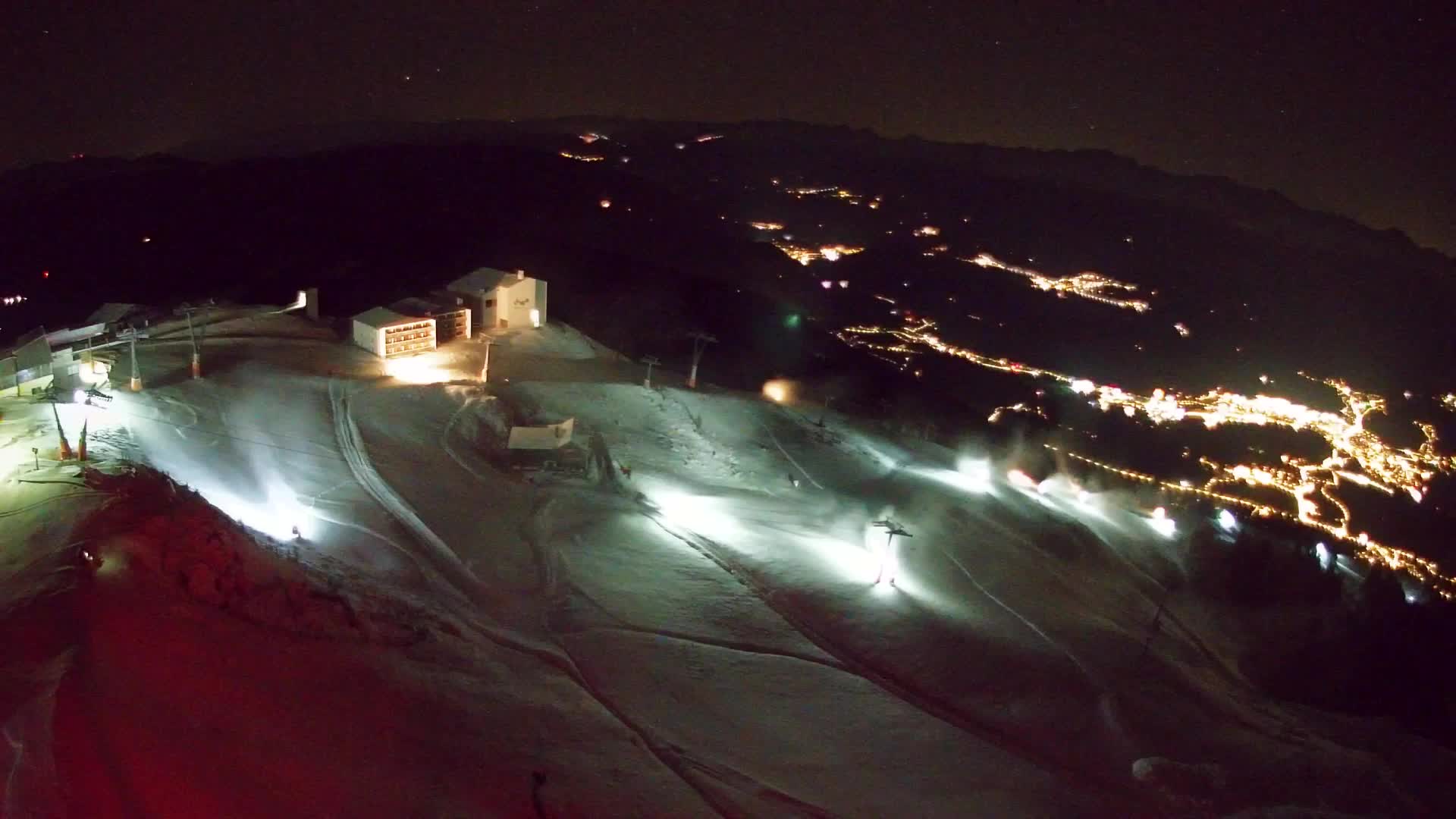 Kronplatz peak Ski resort | view to Bruneck