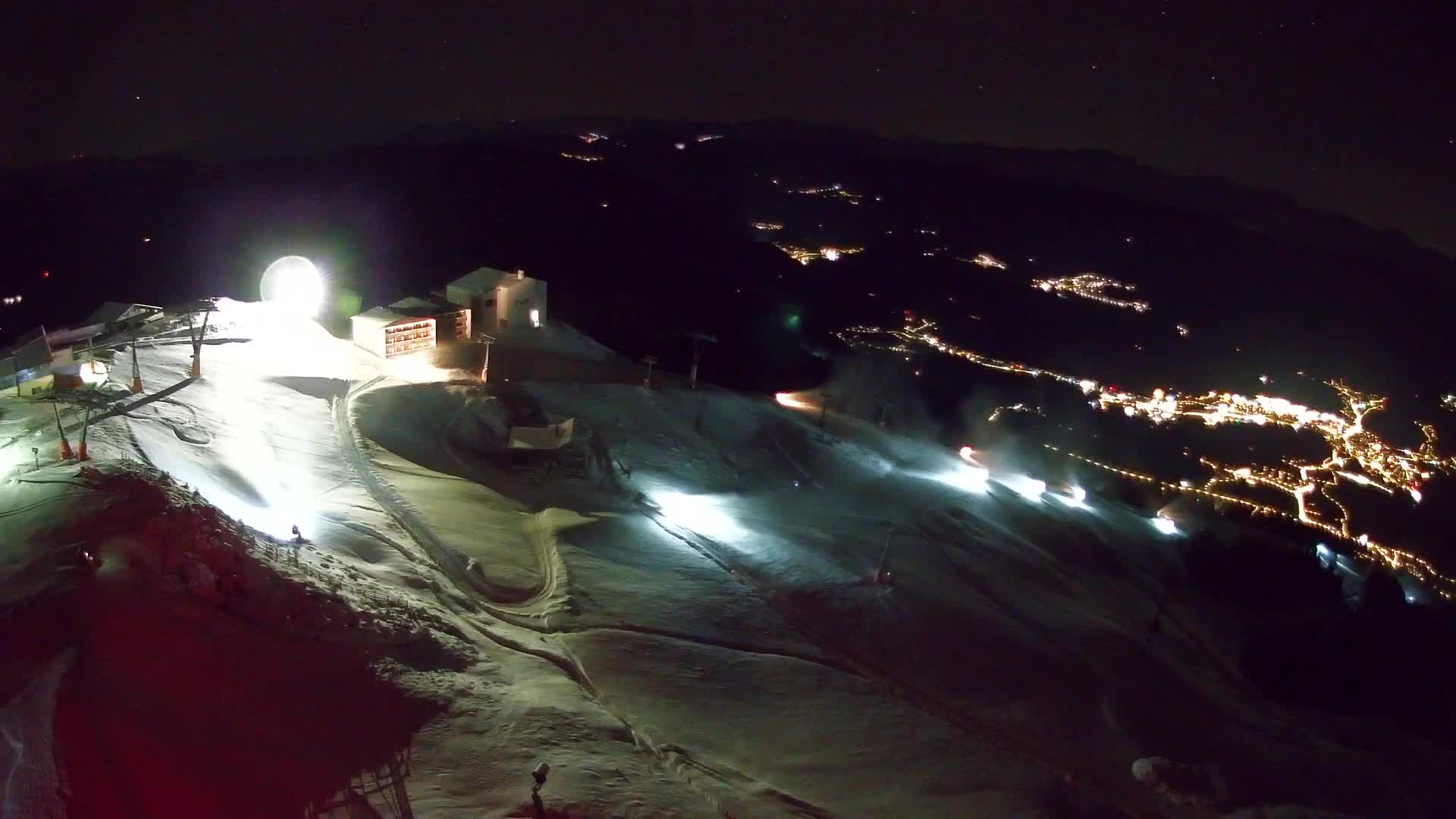 Cima estación de esquí Kronplatz | vista hacia Brunico