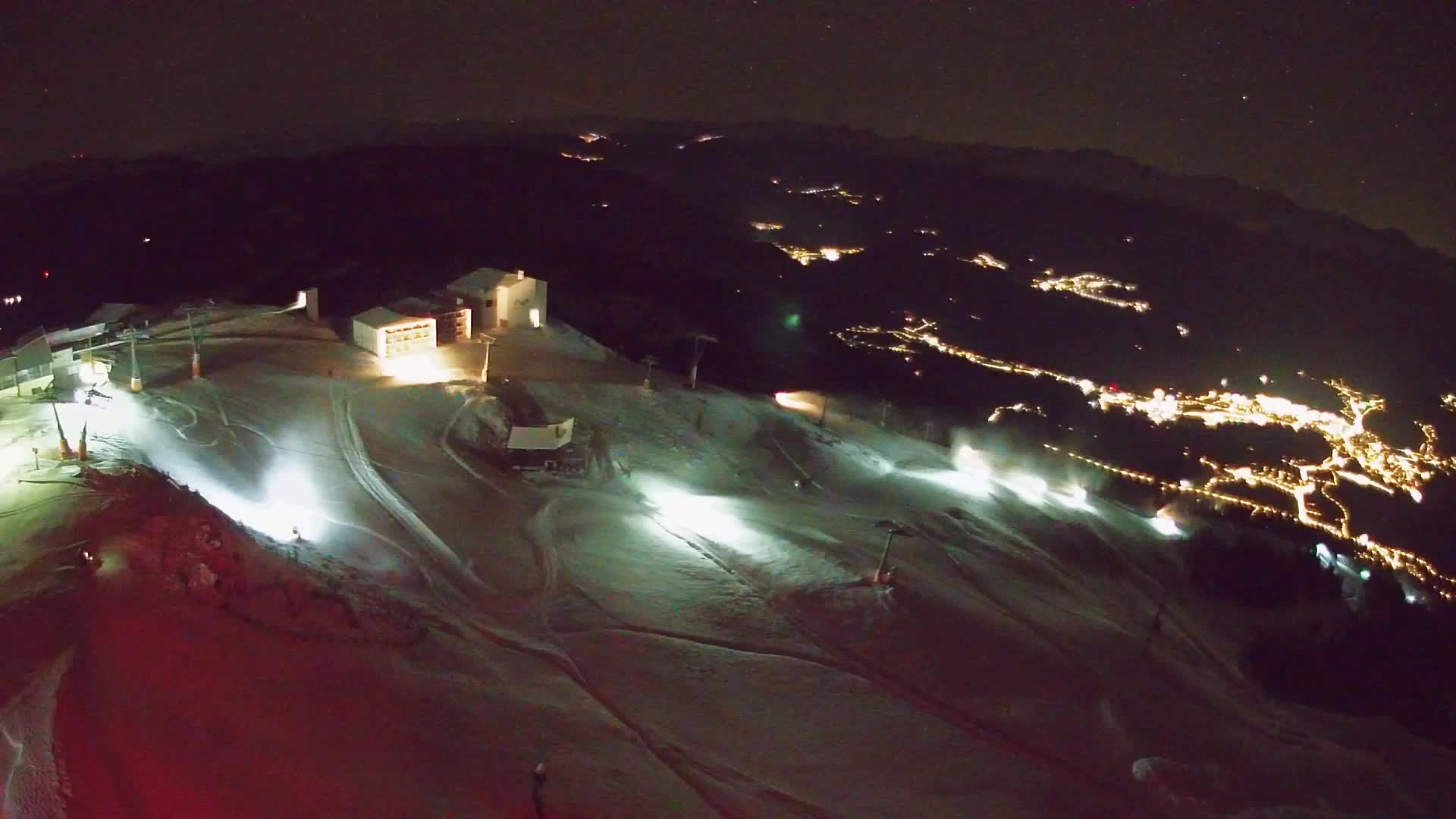 Kronplatz peak Ski resort | view to Bruneck