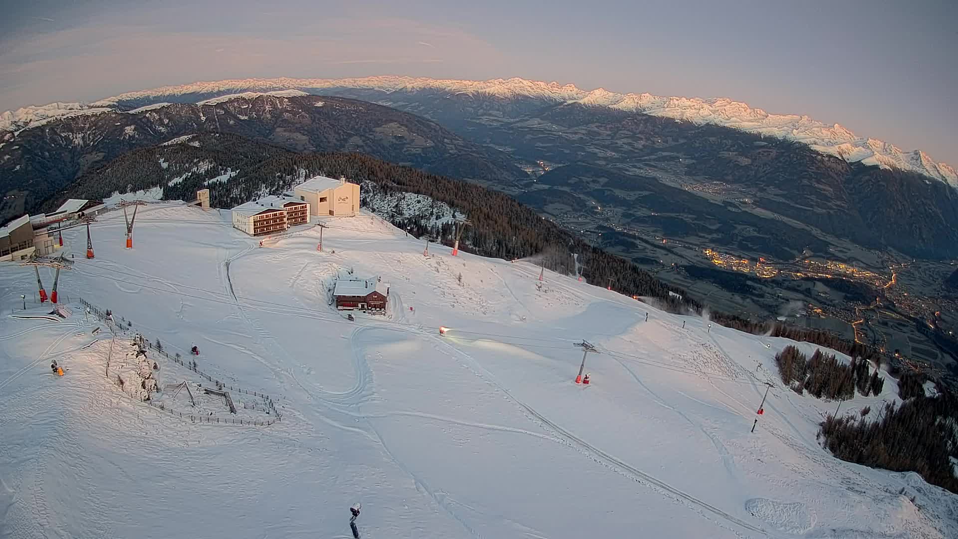 Skigebiet Kronplatz Gipfel | Blick auf Bruneck