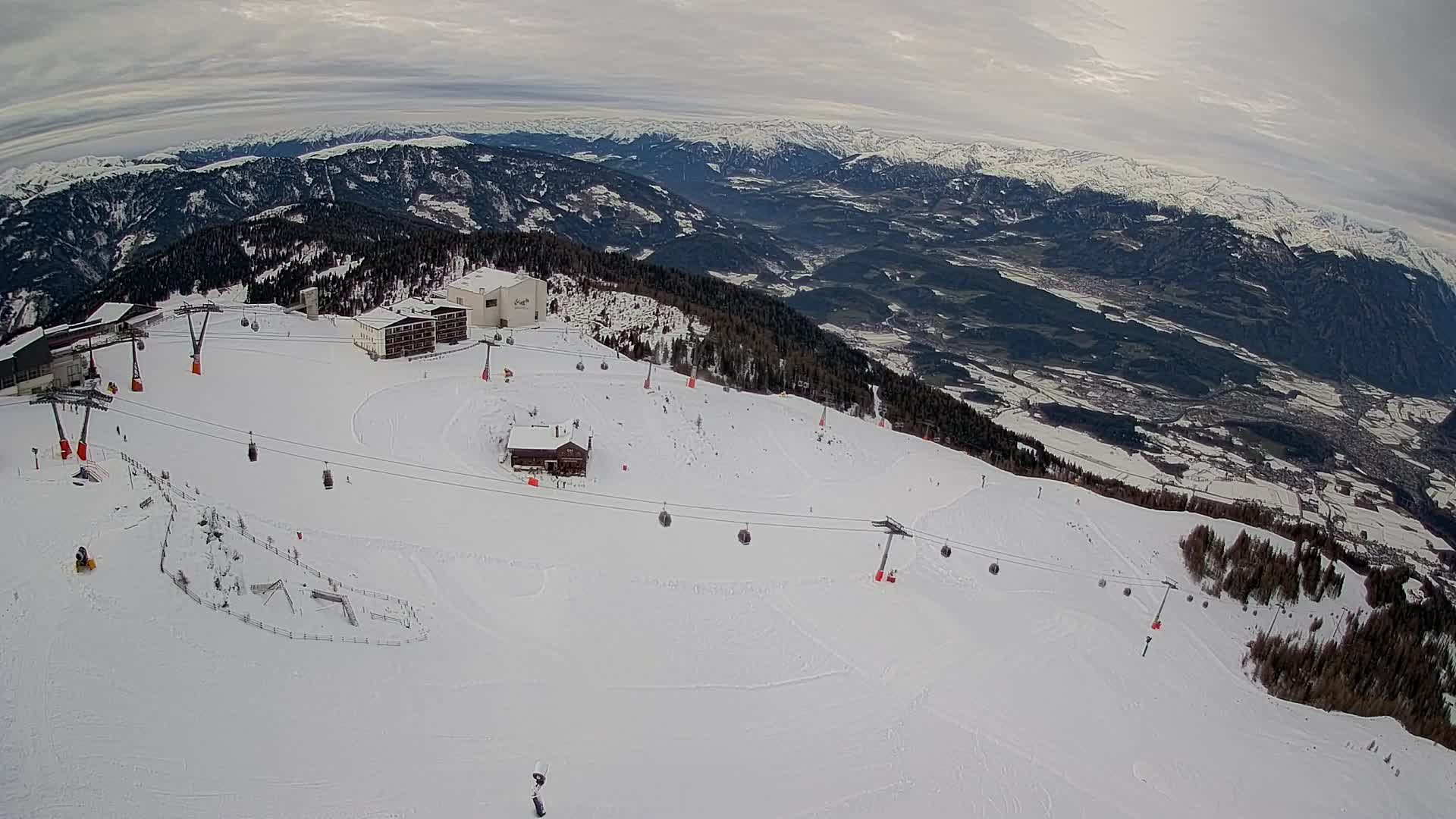 Station de ski Kronplatz sommet | vue sur Brunico