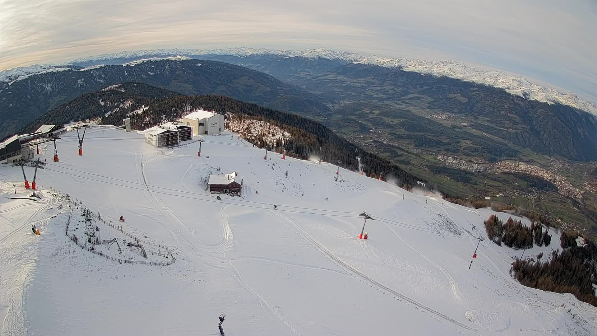 Skigebiet Kronplatz Gipfel | Blick auf Bruneck