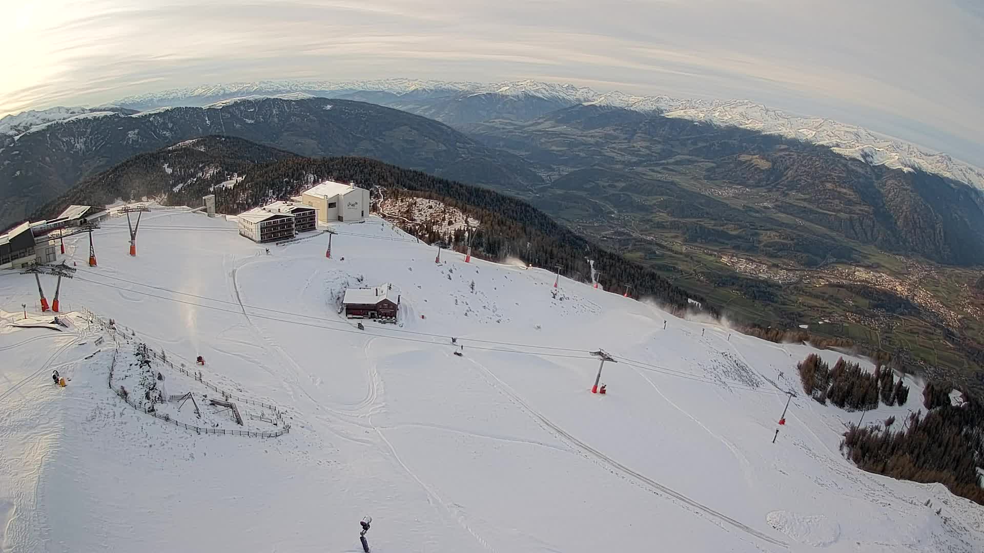Station de ski Kronplatz sommet | vue sur Brunico