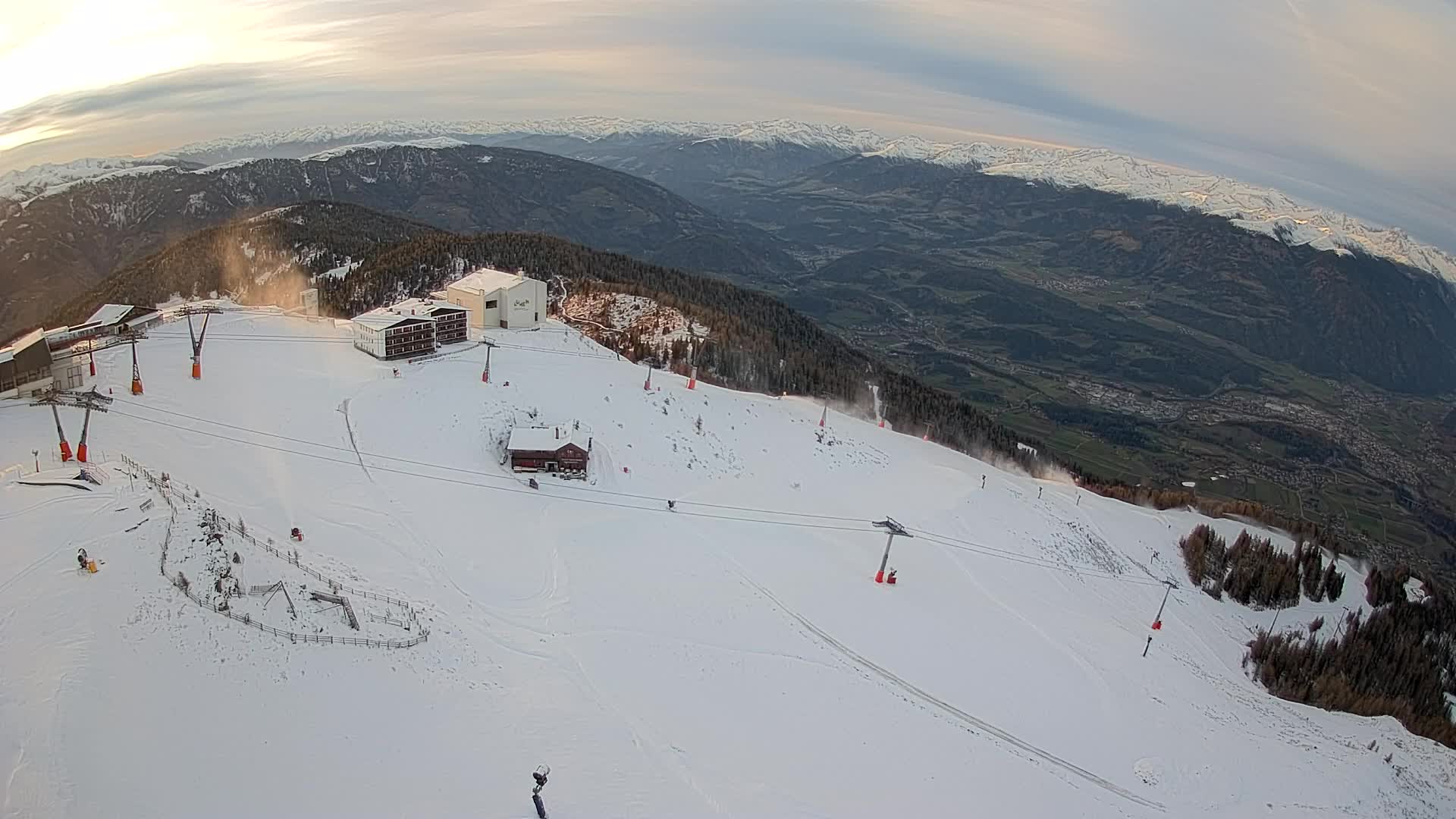 Stazione sciistica di Plan de Corones | vista su Brunico