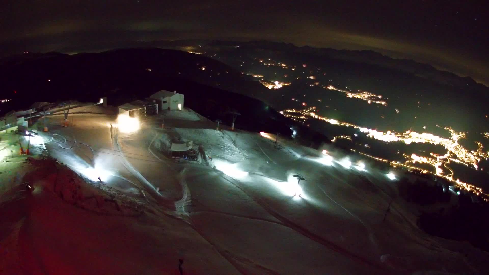 Cima estación de esquí Kronplatz | vista hacia Brunico