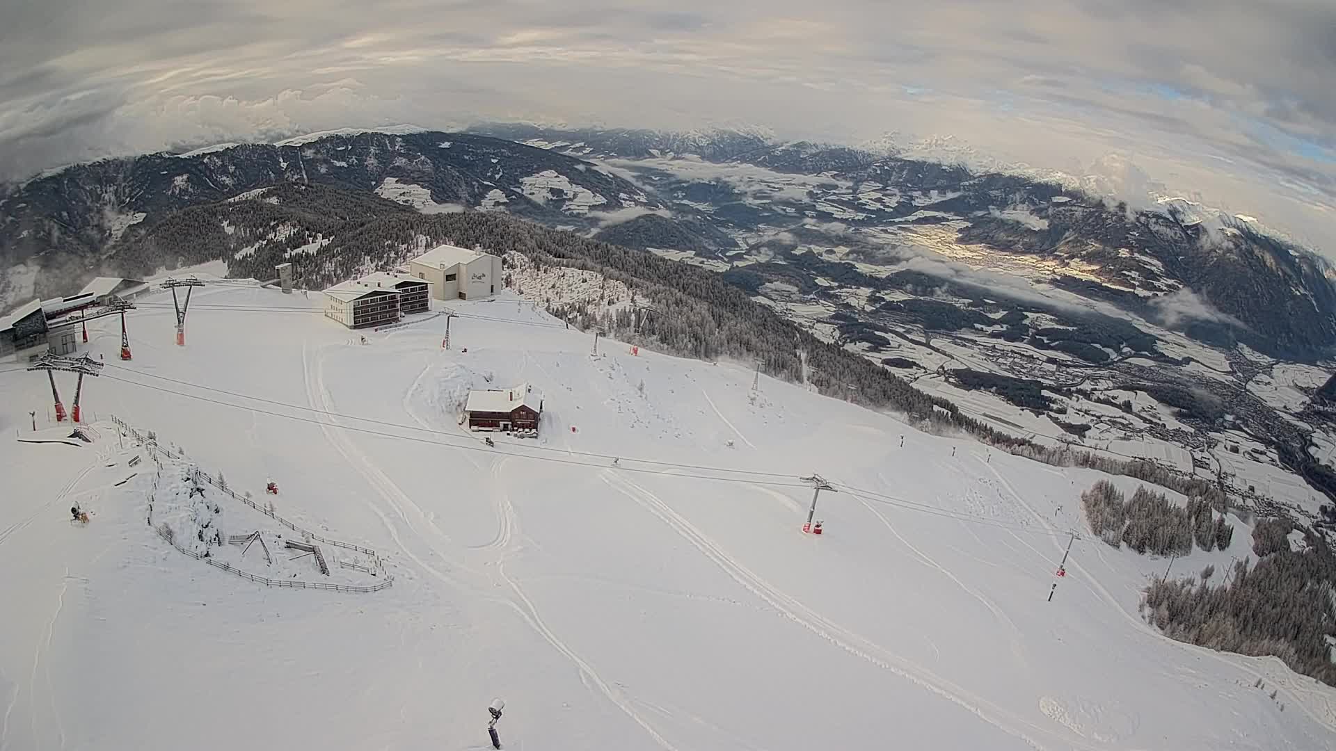 Smučišče Kronplatz – vrh | pogled na Bruneck