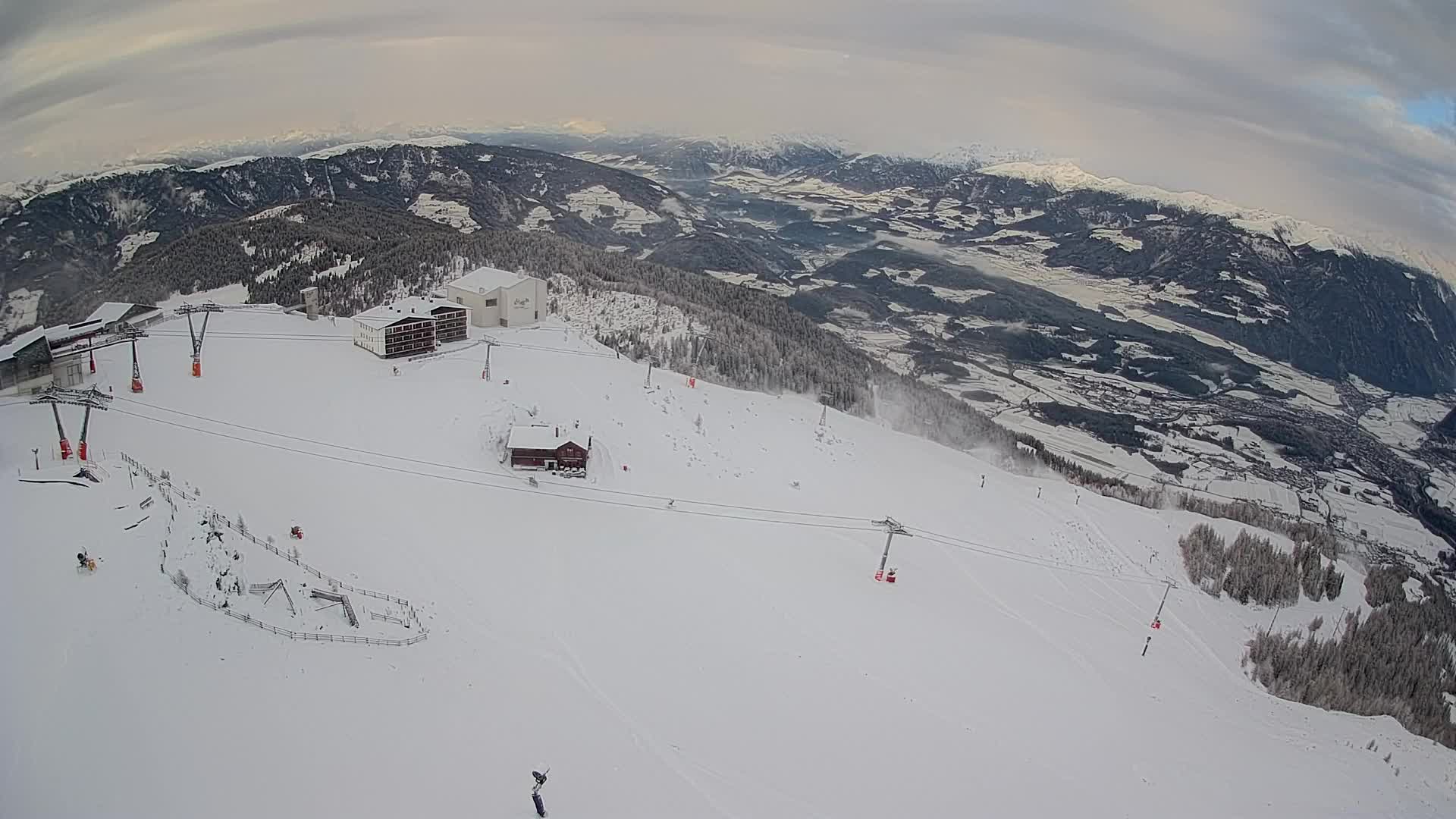 Station de ski Kronplatz sommet | vue sur Brunico