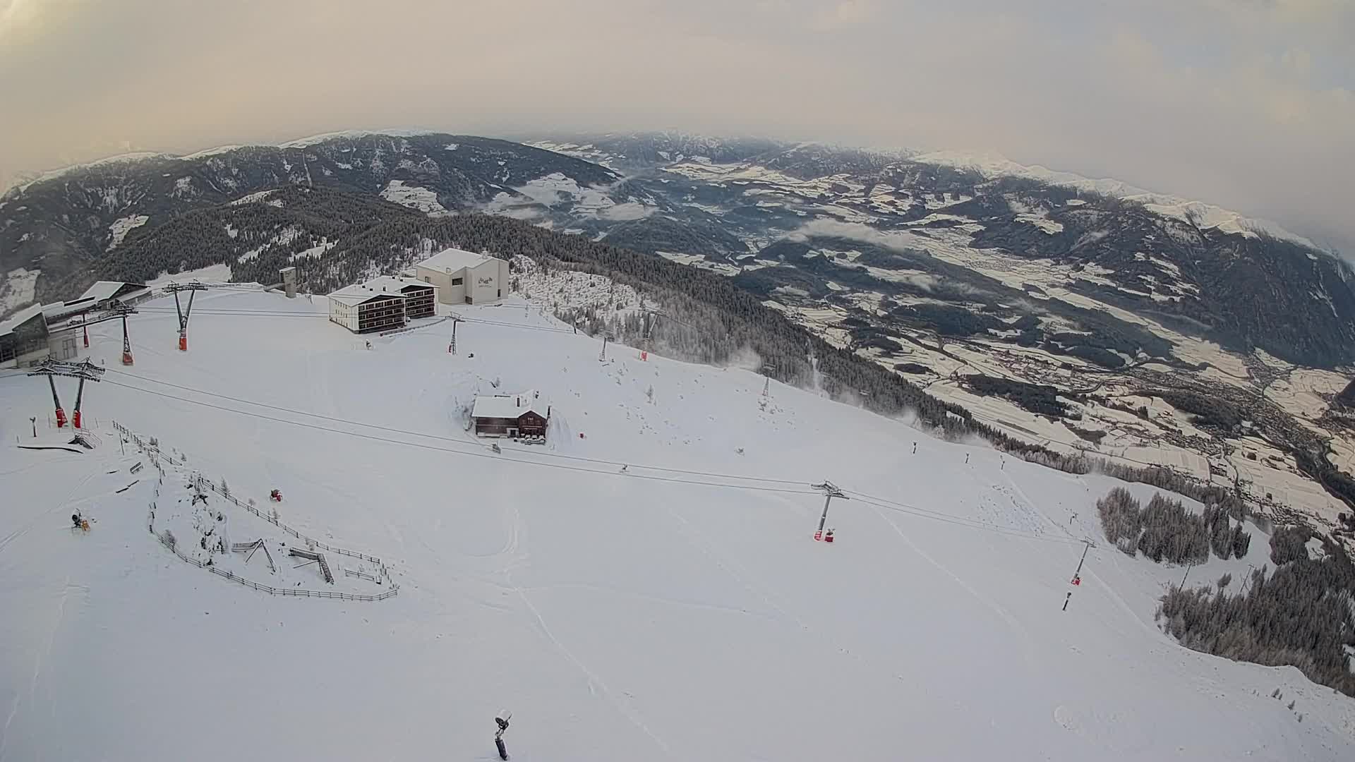 Smučišče Kronplatz – vrh | pogled na Bruneck