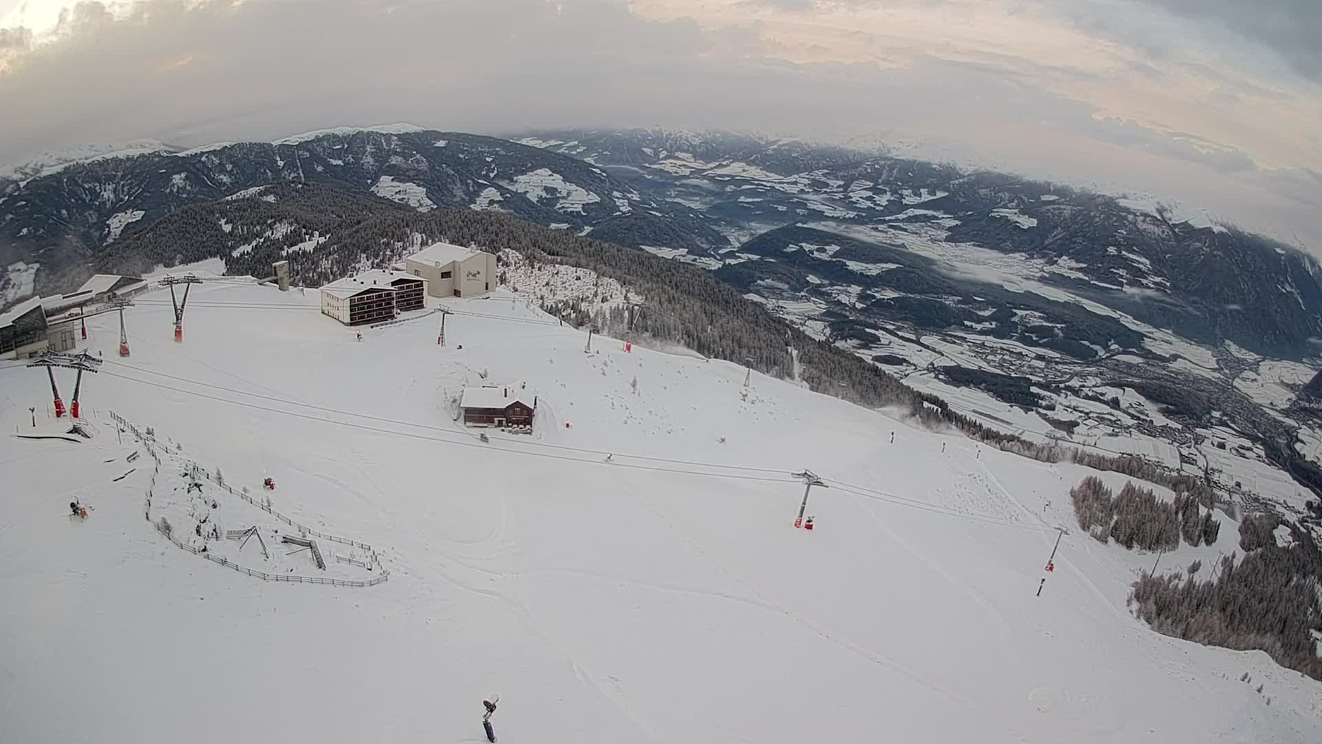 Smučišče Kronplatz – vrh | pogled na Bruneck