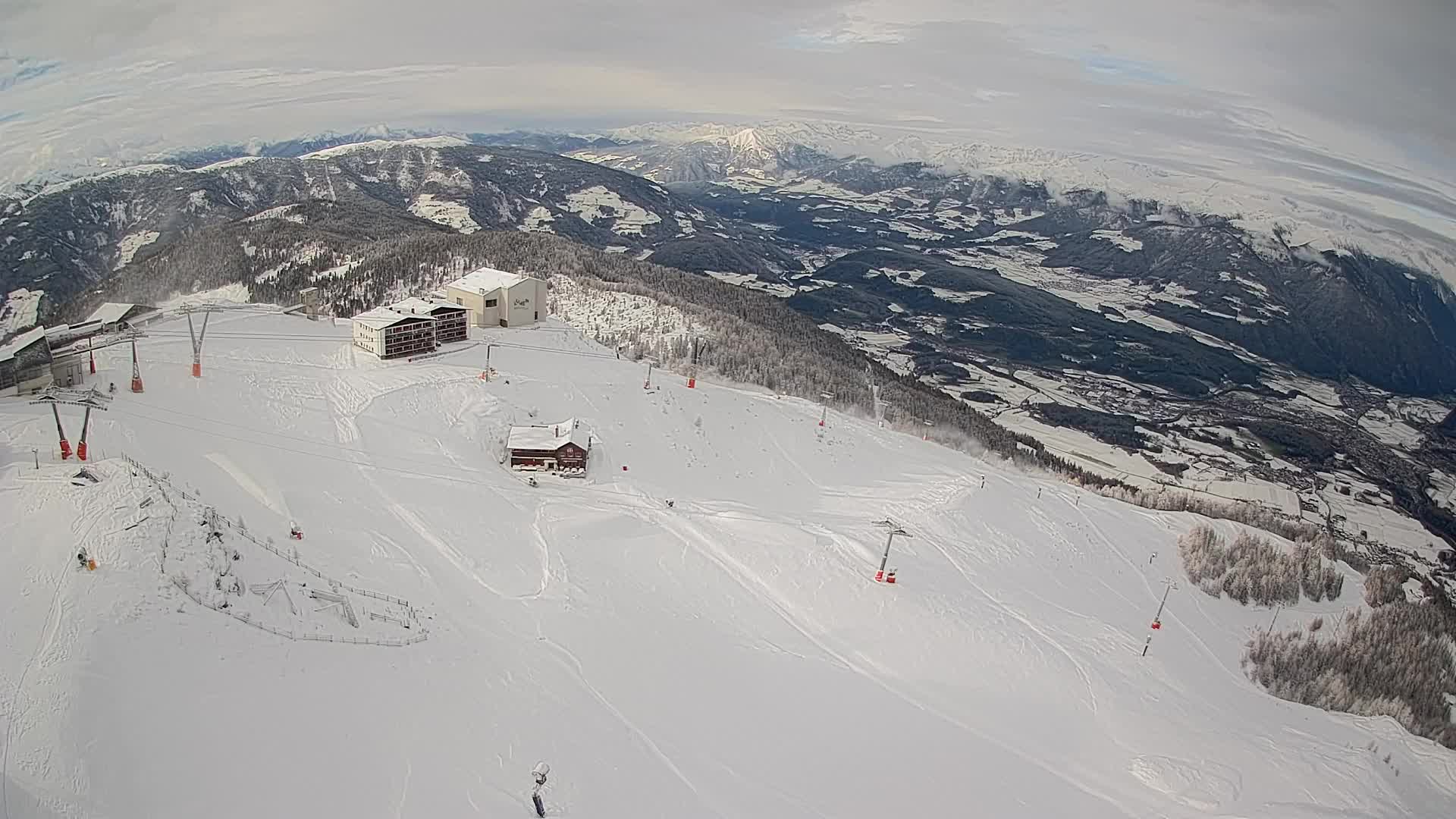 Skigebiet Kronplatz Gipfel | Blick auf Bruneck