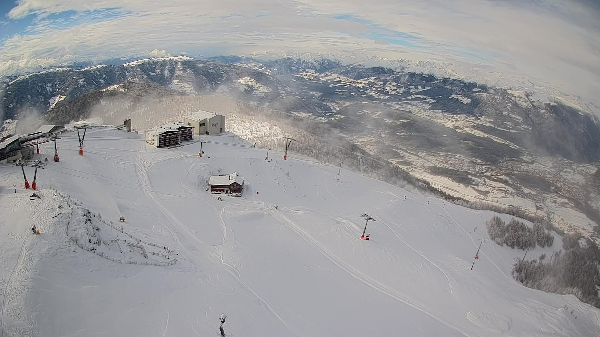 Stazione sciistica di Plan de Corones | vista su Brunico