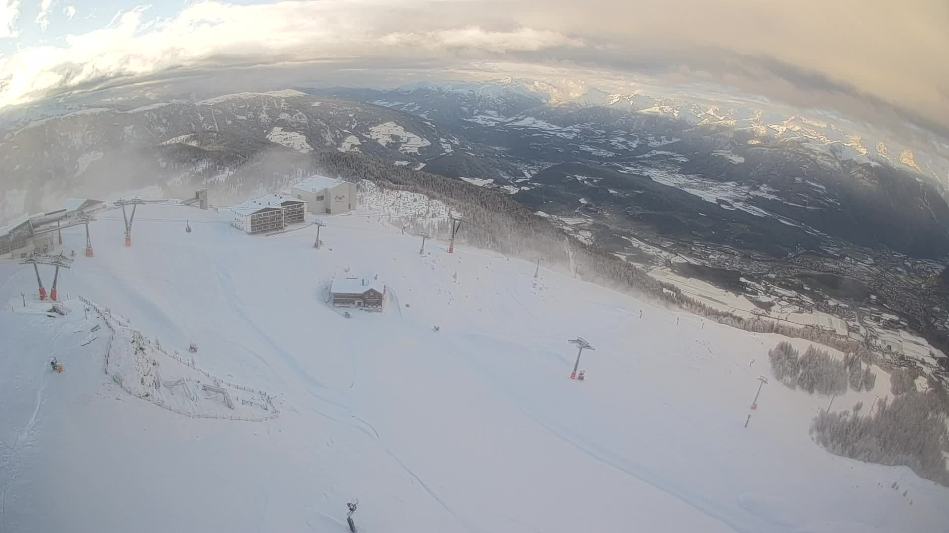 Smučišče Kronplatz – vrh | pogled na Bruneck