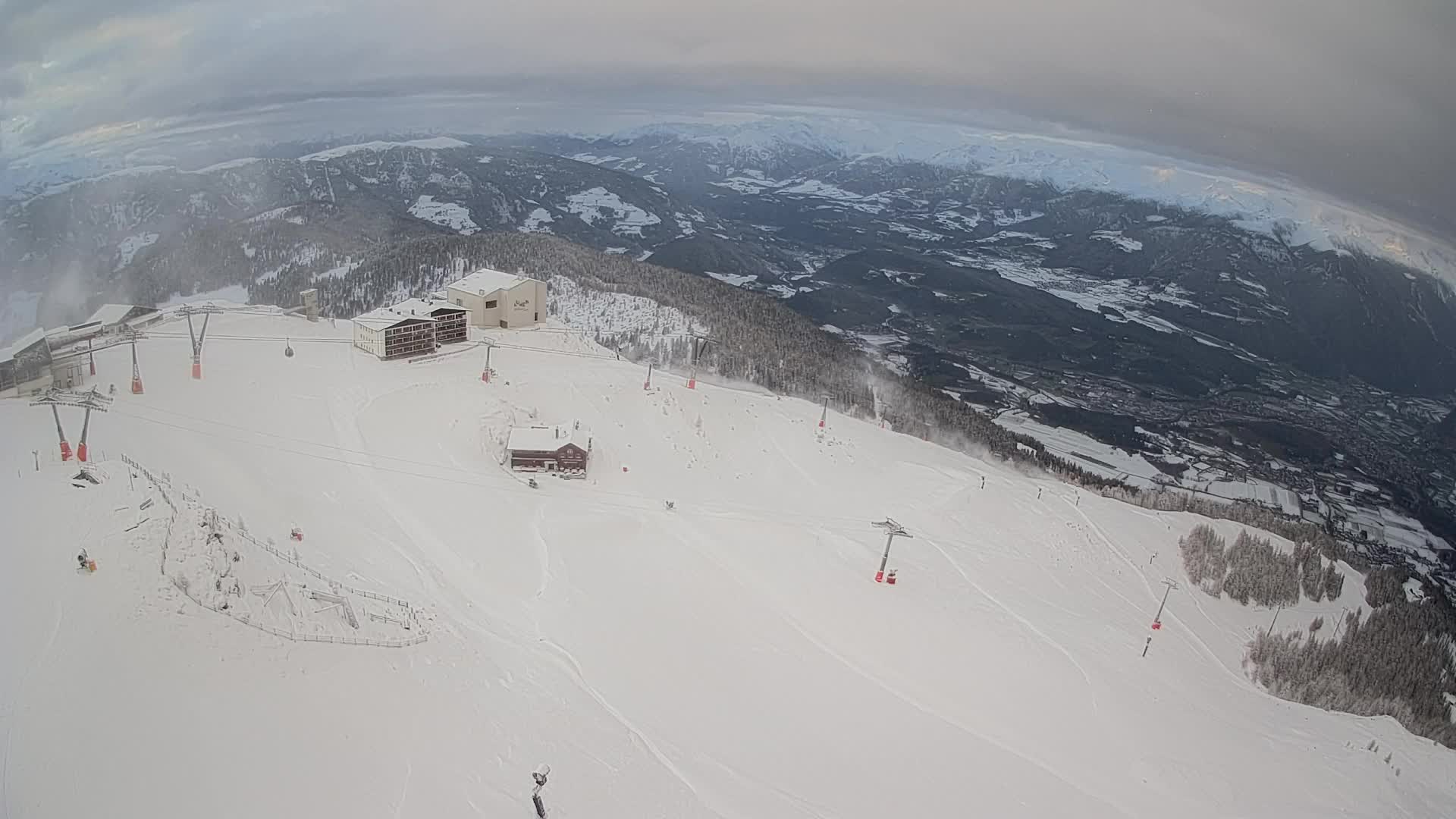Station de ski Kronplatz sommet | vue sur Brunico