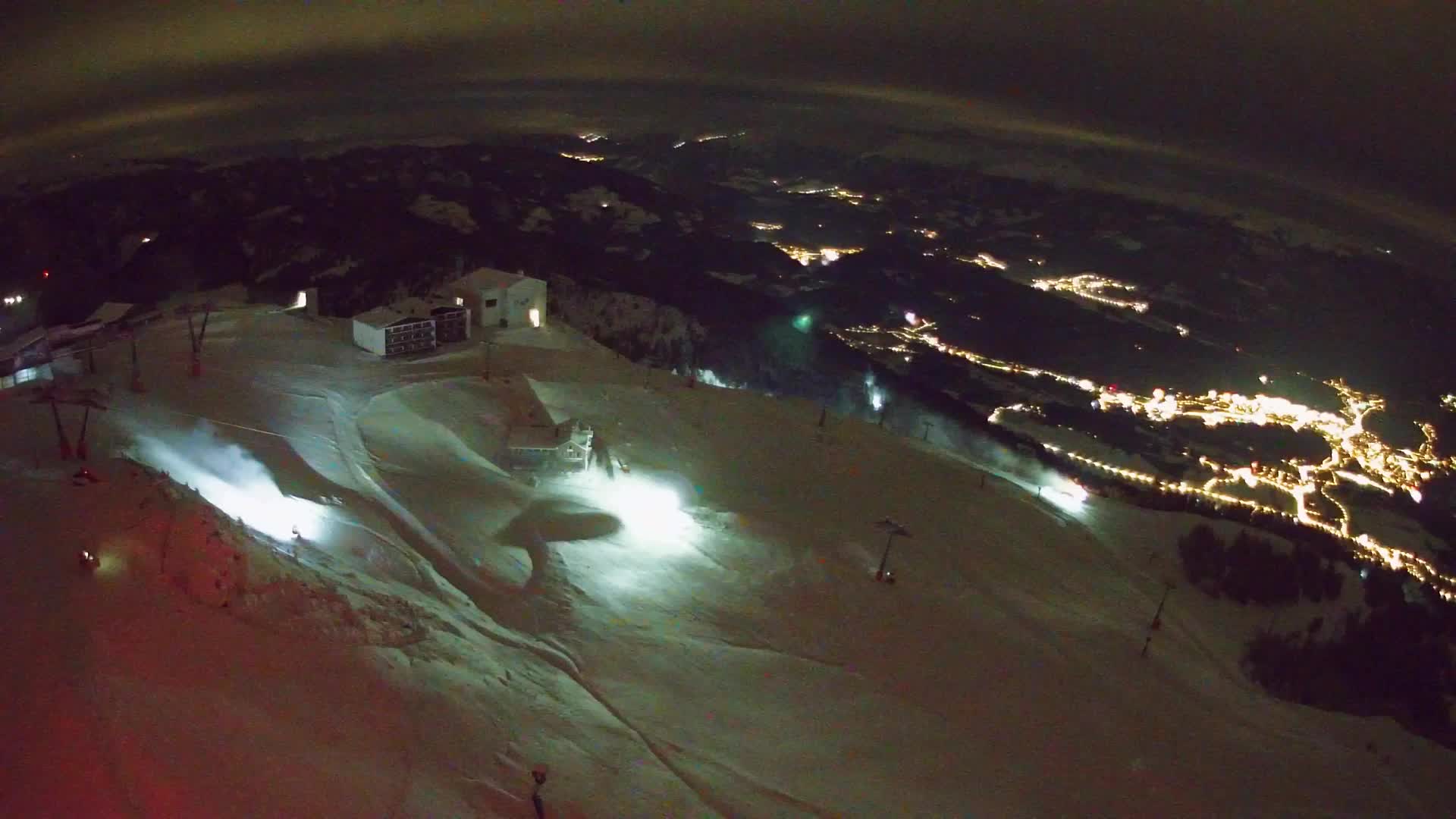 Cima estación de esquí Kronplatz | vista hacia Brunico