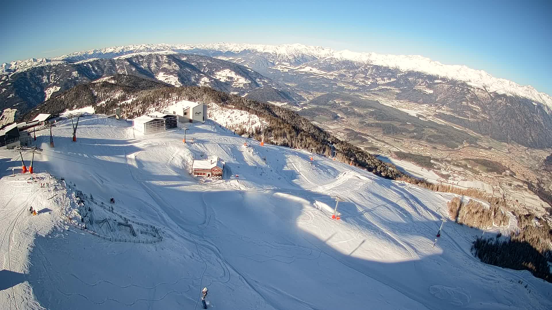 Stazione sciistica di Plan de Corones | vista su Brunico