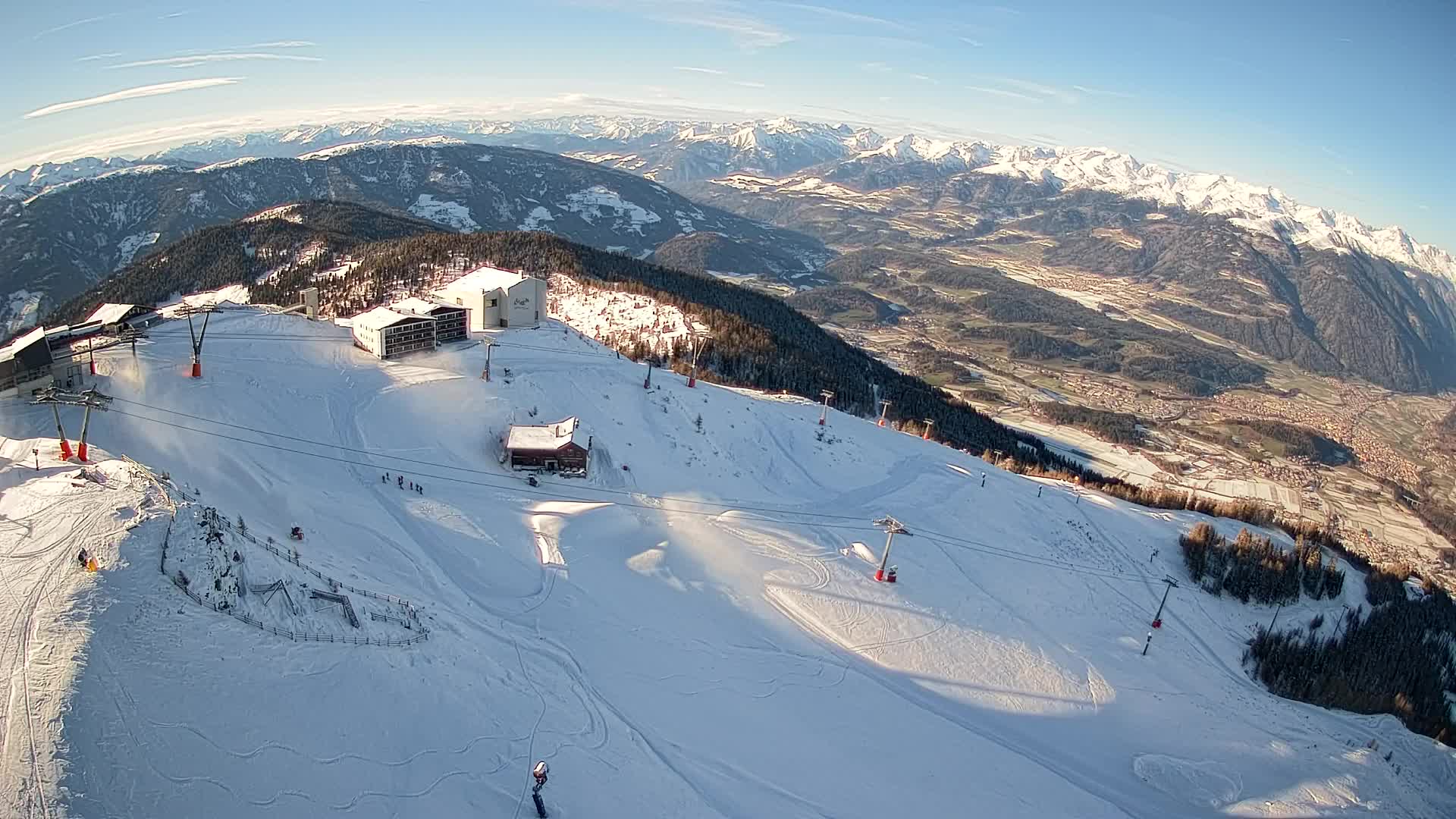 Stazione sciistica di Plan de Corones | vista su Brunico