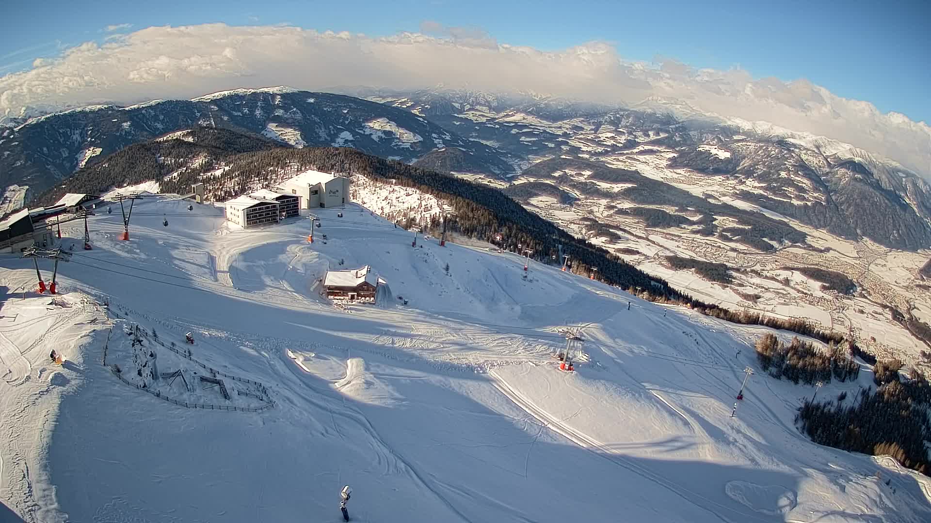 Stazione sciistica di Plan de Corones | vista su Brunico
