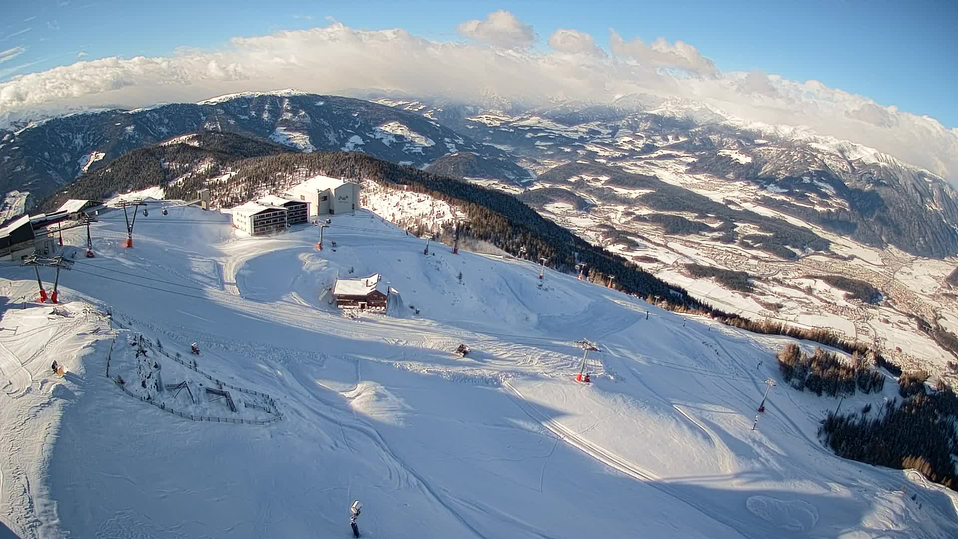 Stazione sciistica di Plan de Corones | vista su Brunico