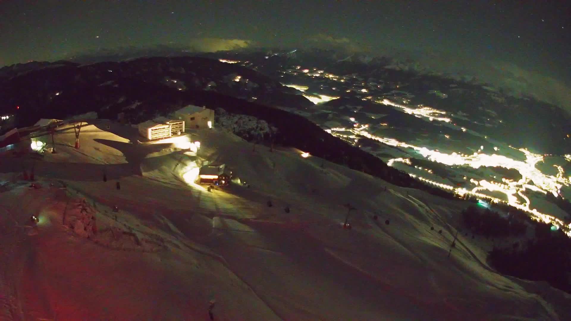 Stazione sciistica di Plan de Corones | vista su Brunico