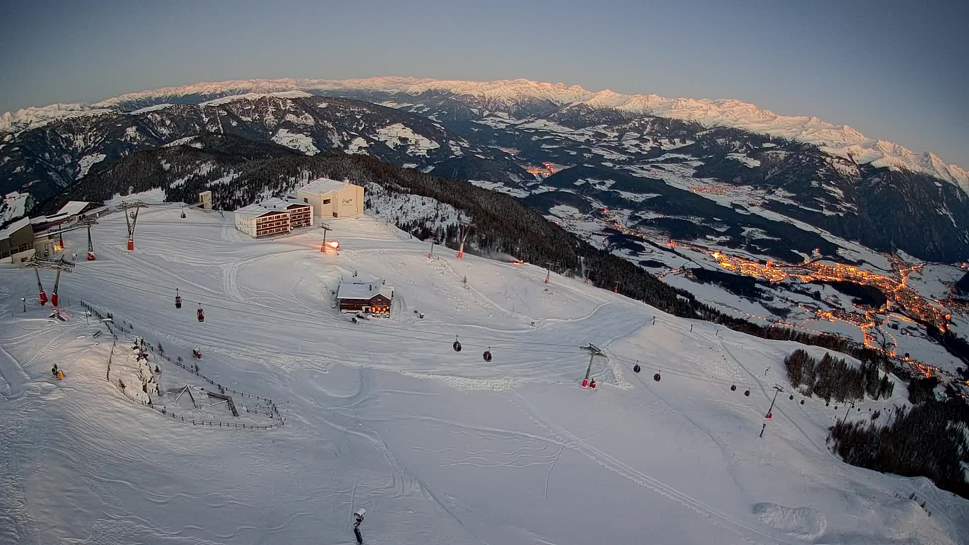 Stazione sciistica di Plan de Corones | vista su Brunico