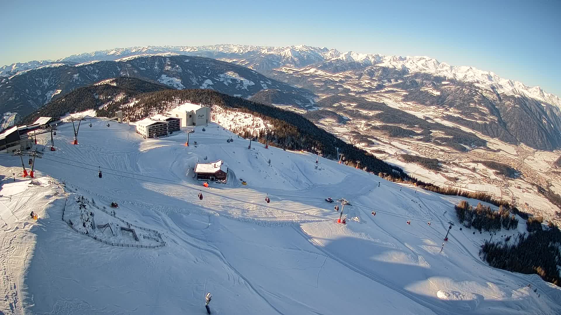 Skigebiet Kronplatz Gipfel | Blick auf Bruneck