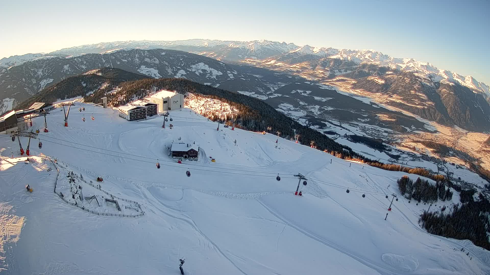 Stazione sciistica di Plan de Corones | vista su Brunico