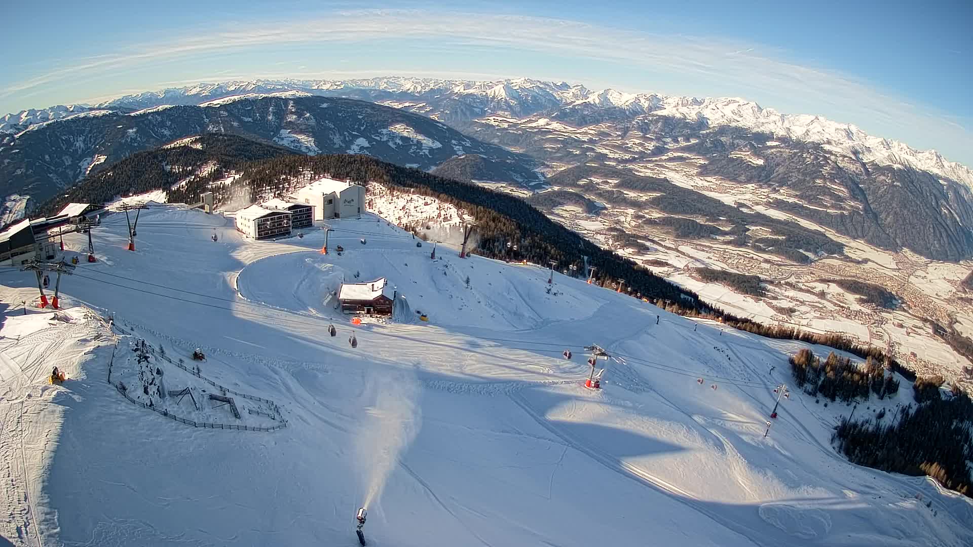 Station de ski Kronplatz sommet | vue sur Brunico