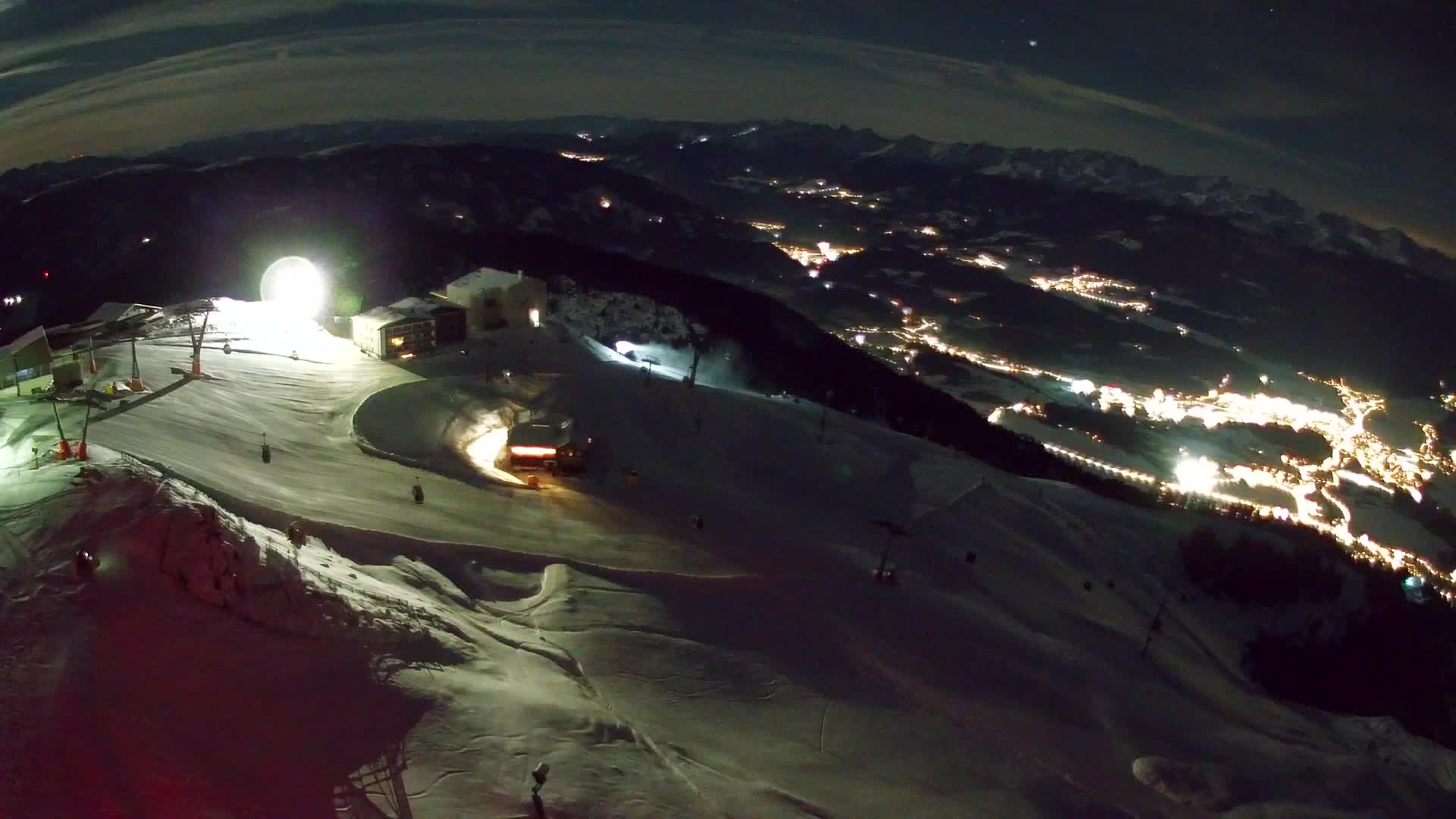 Skigebiet Kronplatz Gipfel | Blick auf Bruneck